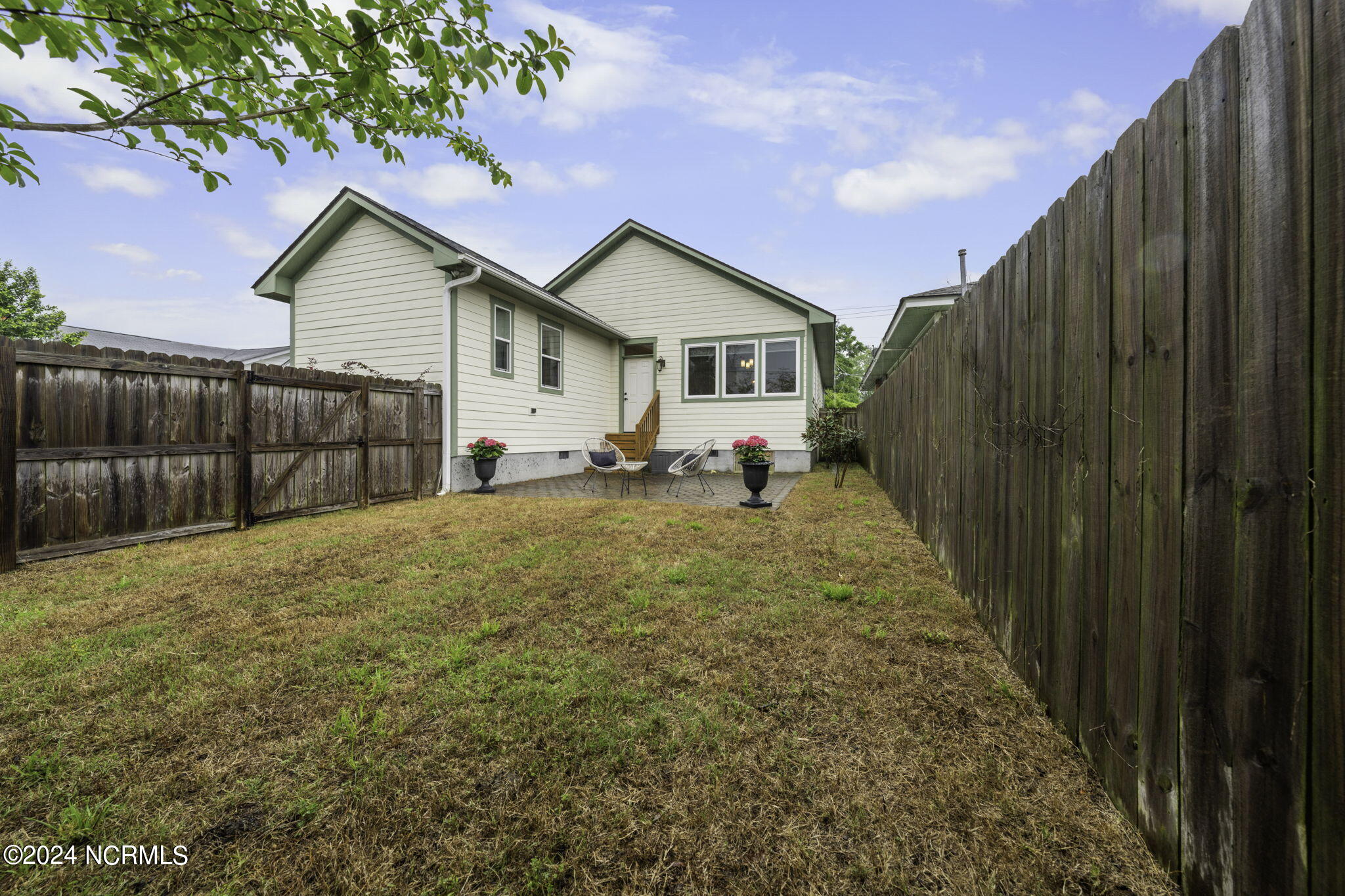 1605 Ann Street