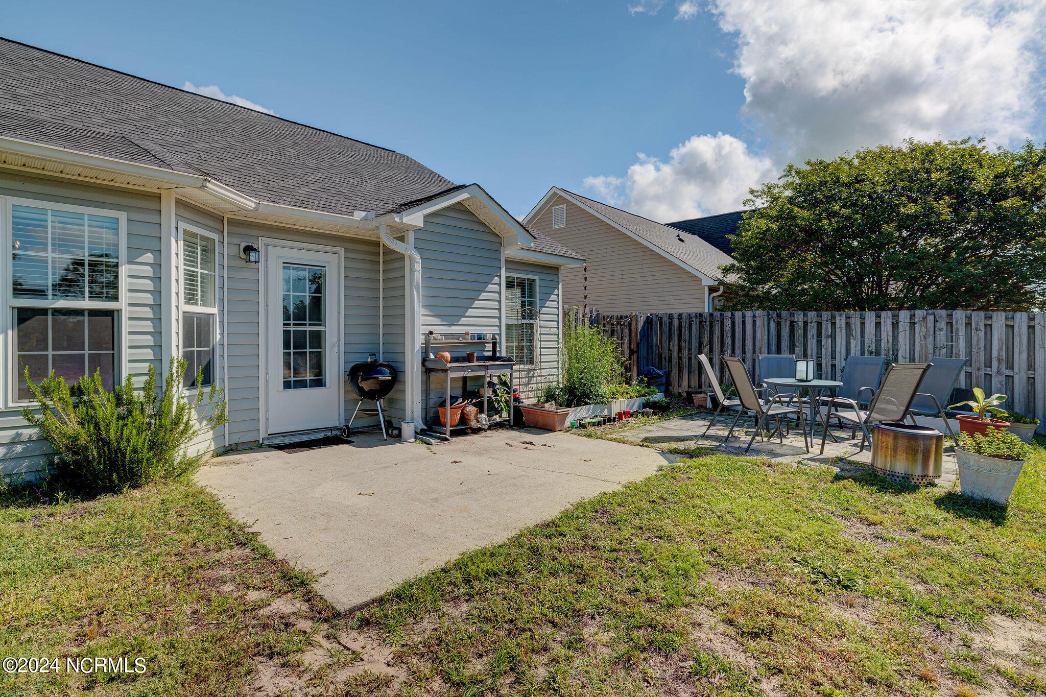 618 Laveen Way