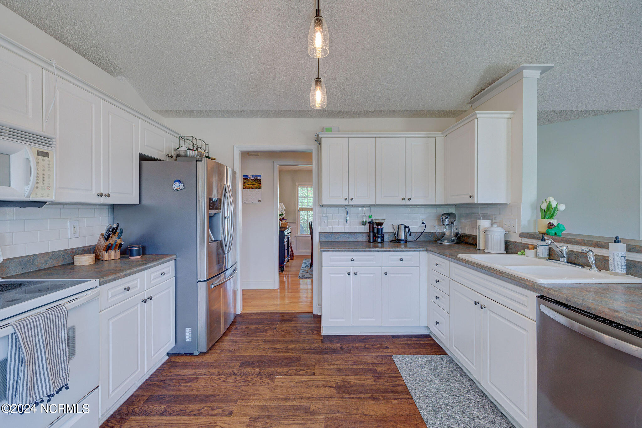 618 Laveen Way