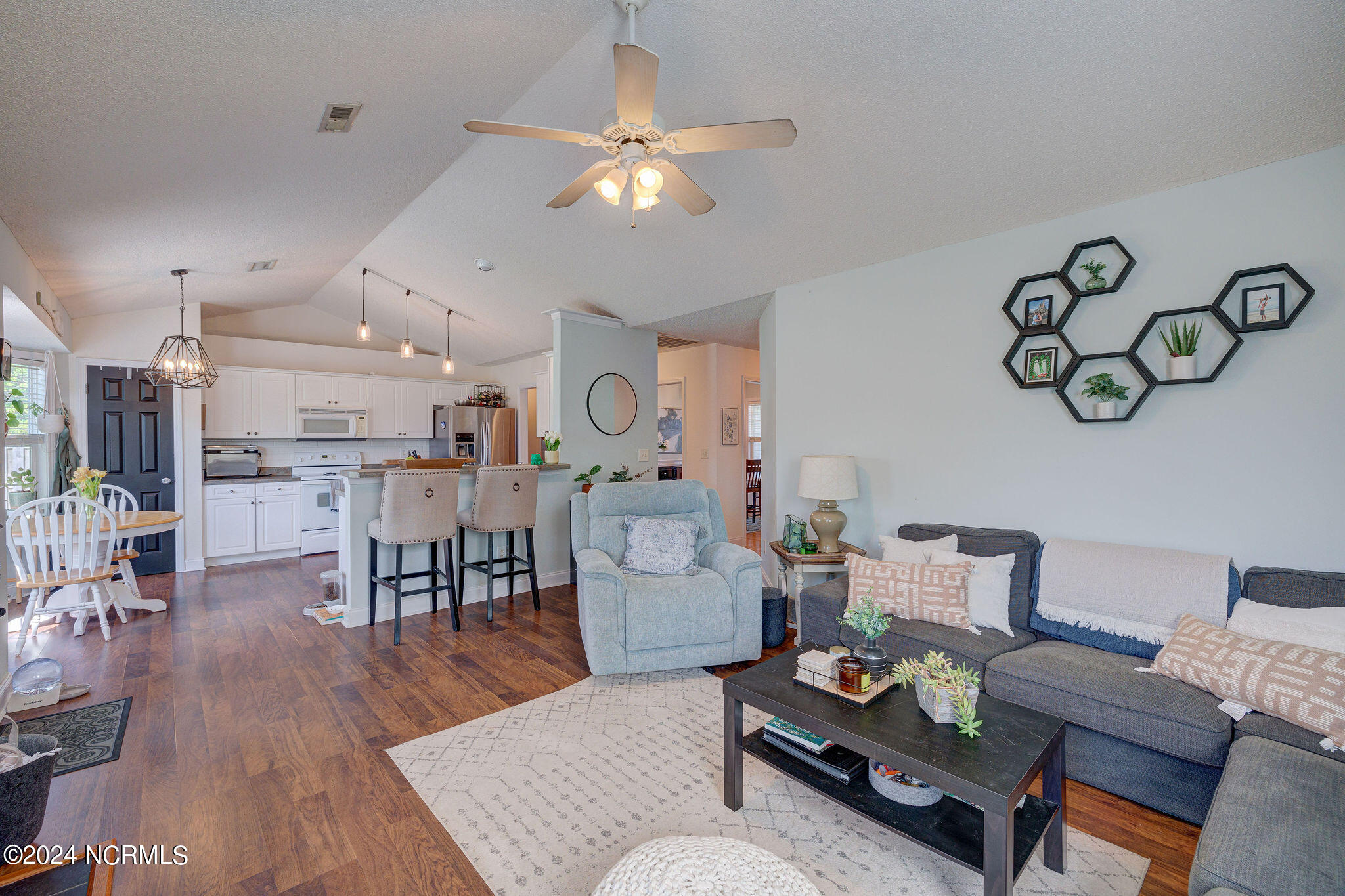 618 Laveen Way
