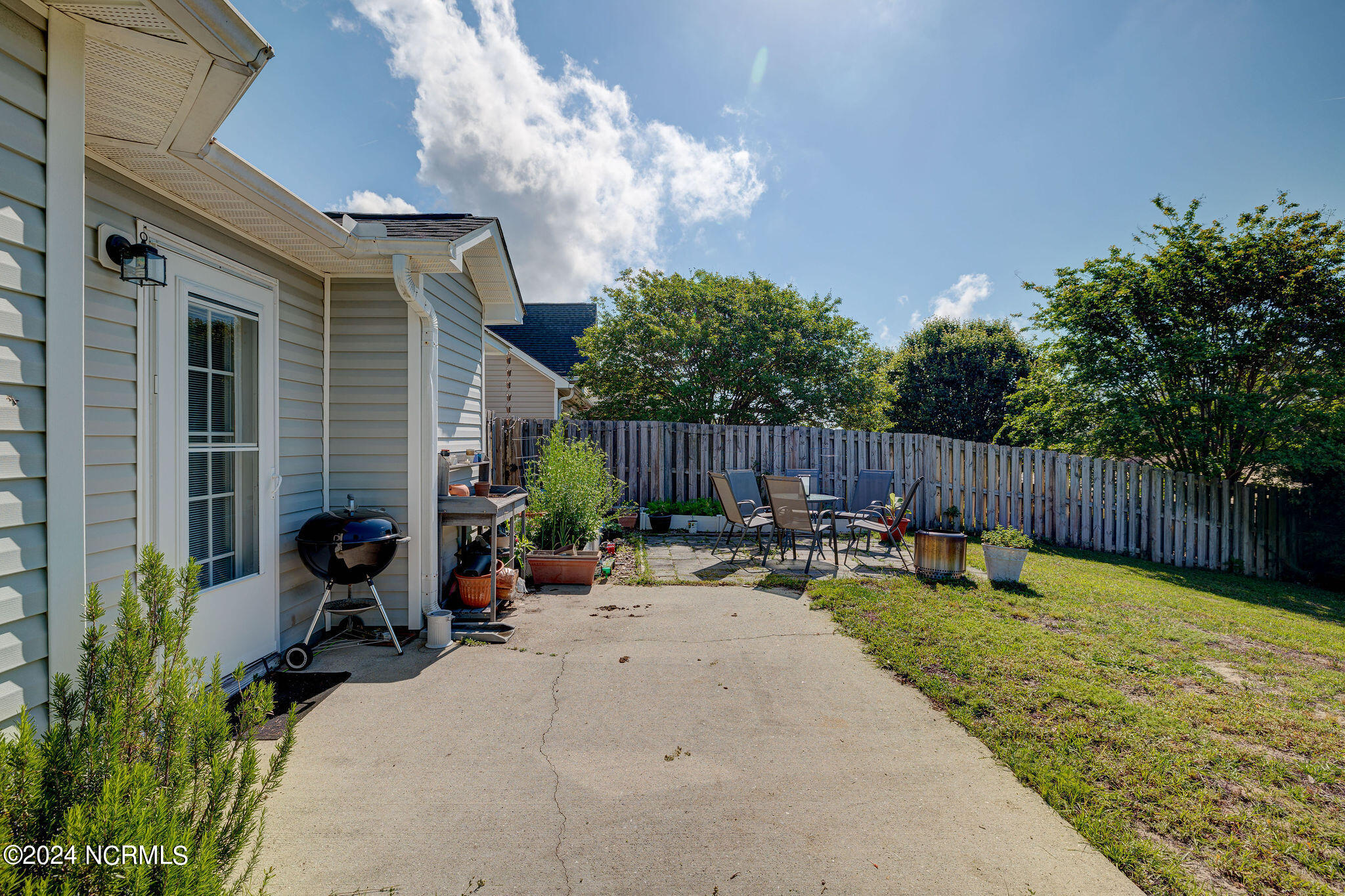 618 Laveen Way