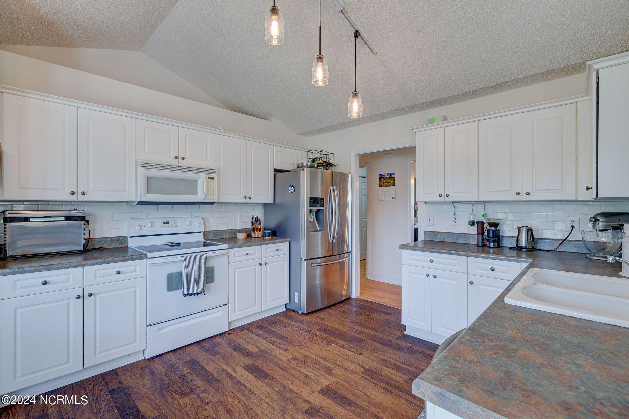 618 Laveen Way