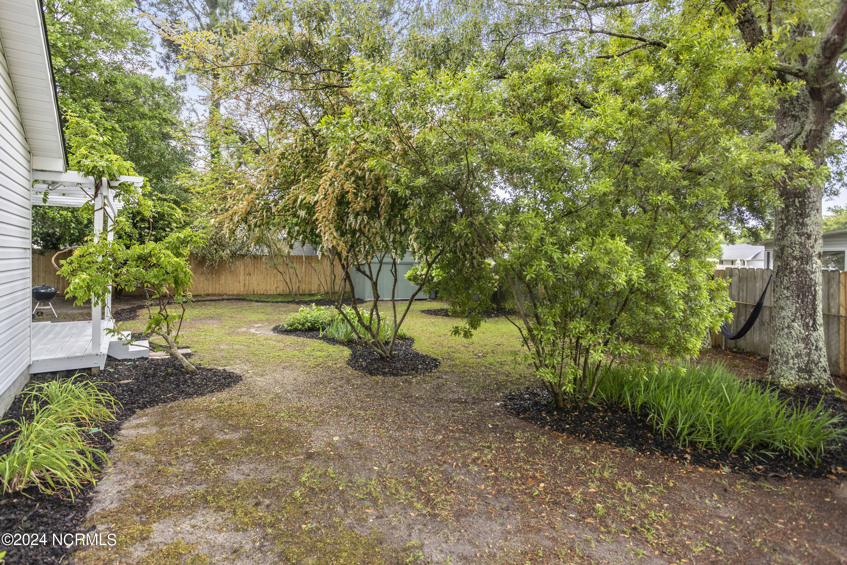 315 Tangle Oaks Court SE