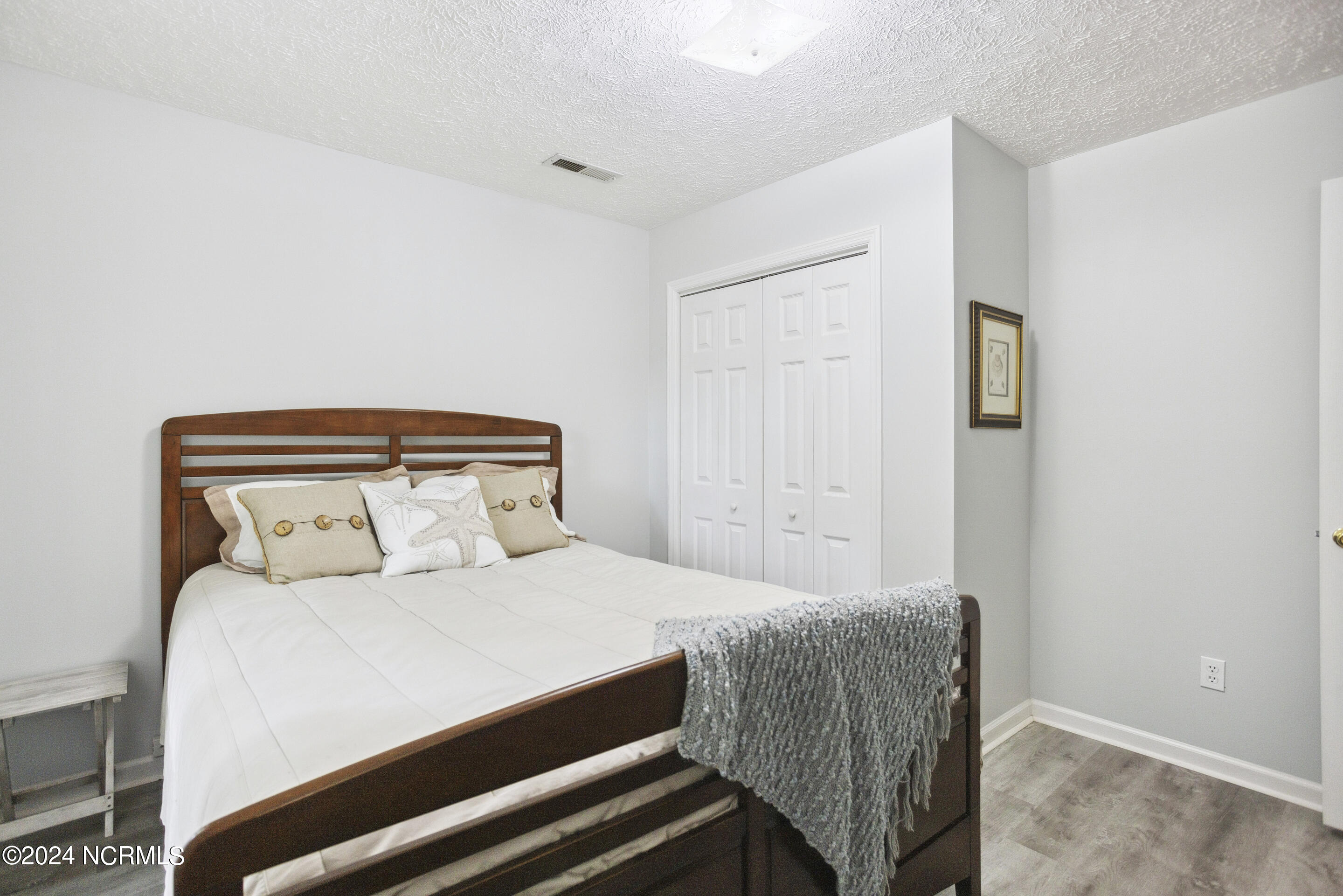 315 Tangle Oaks Court SE