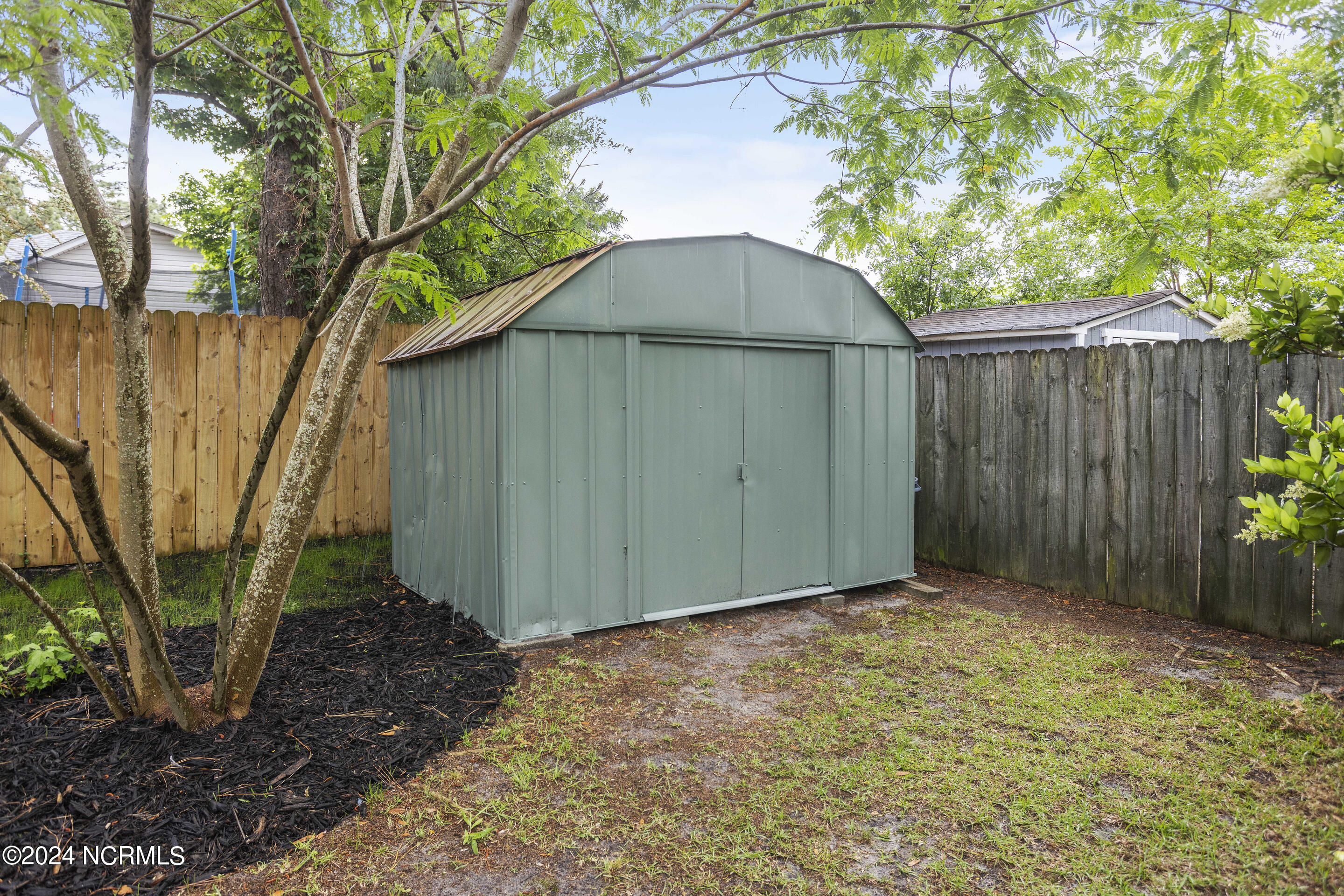 315 Tangle Oaks Court SE
