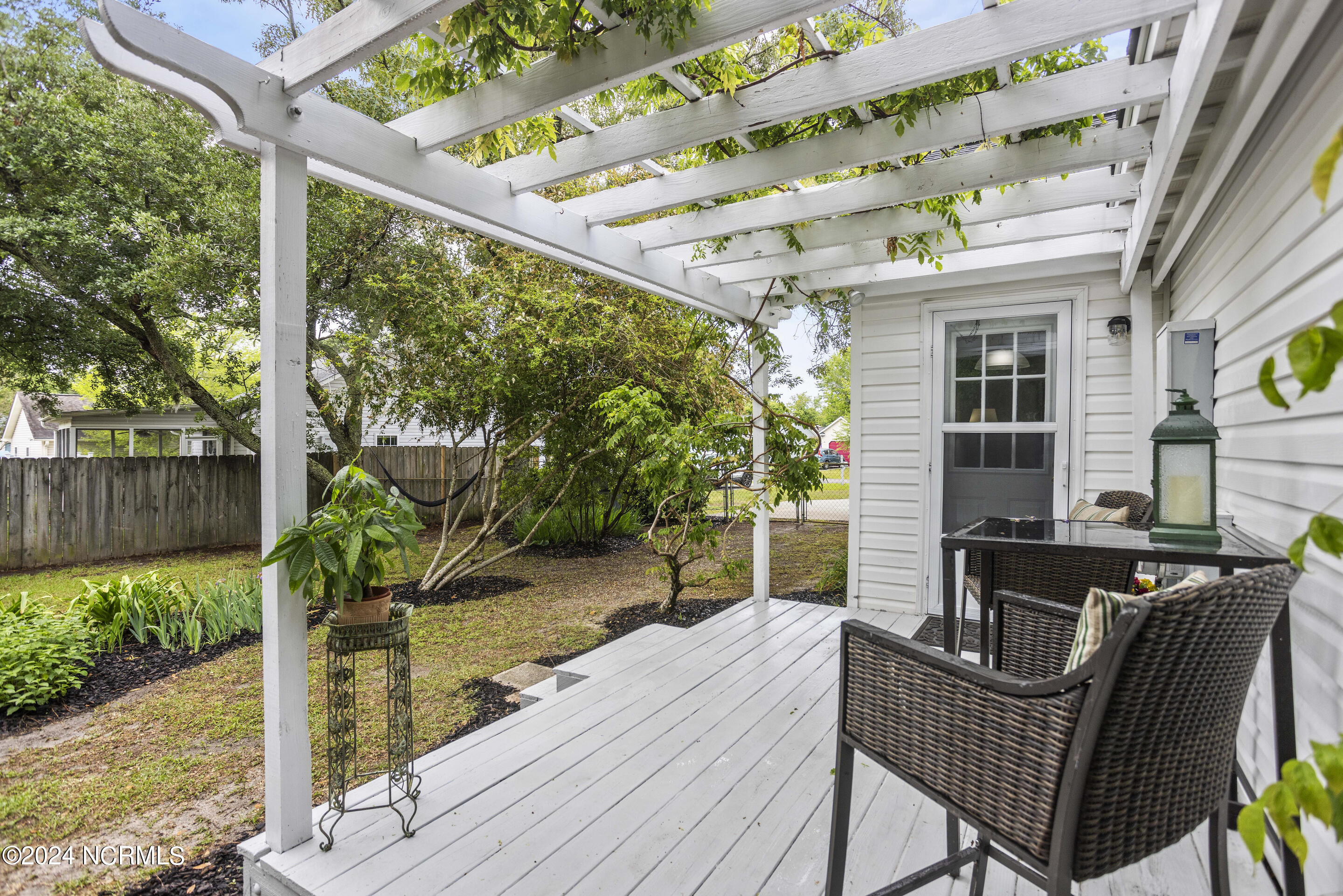 315 Tangle Oaks Court SE