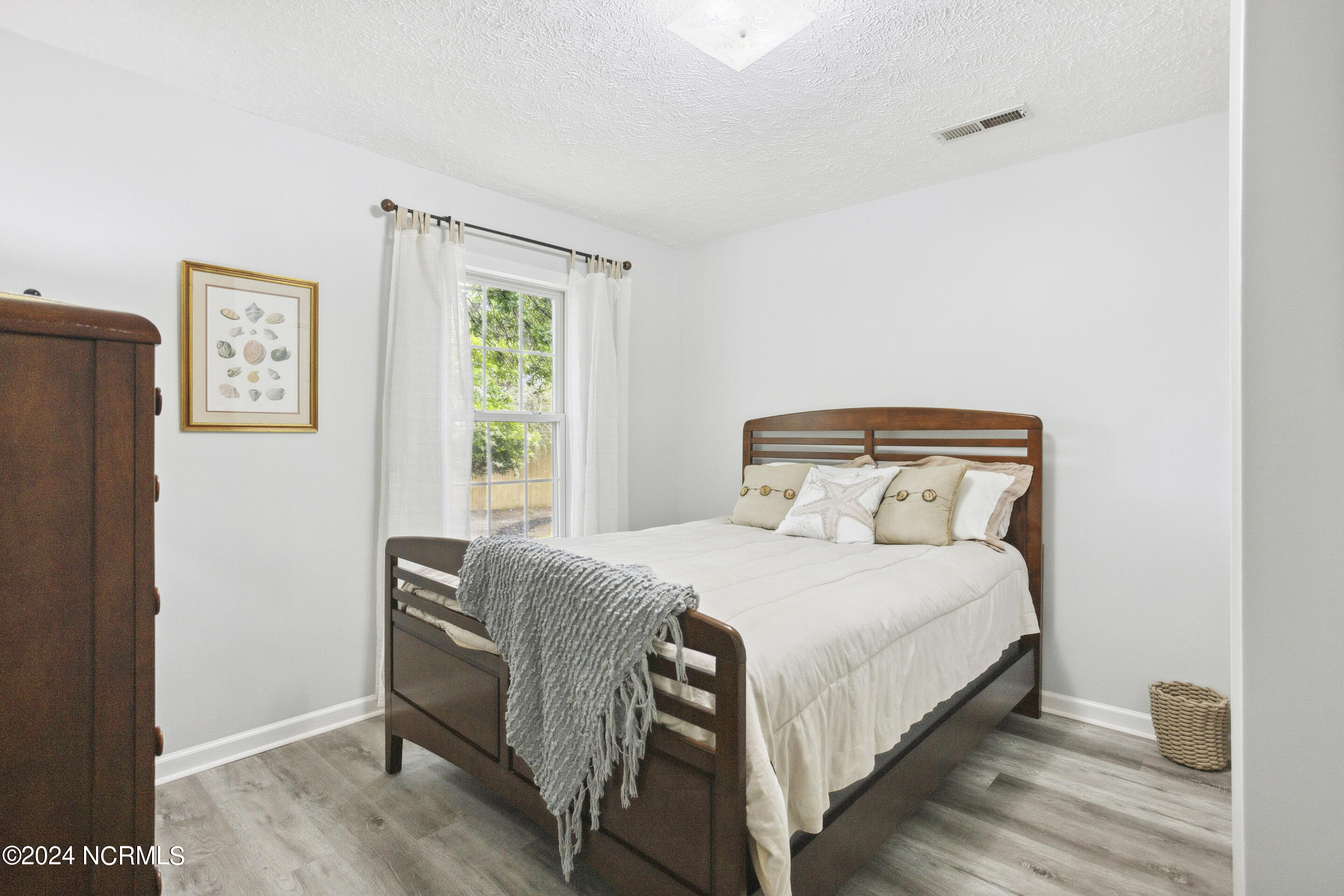 315 Tangle Oaks Court SE