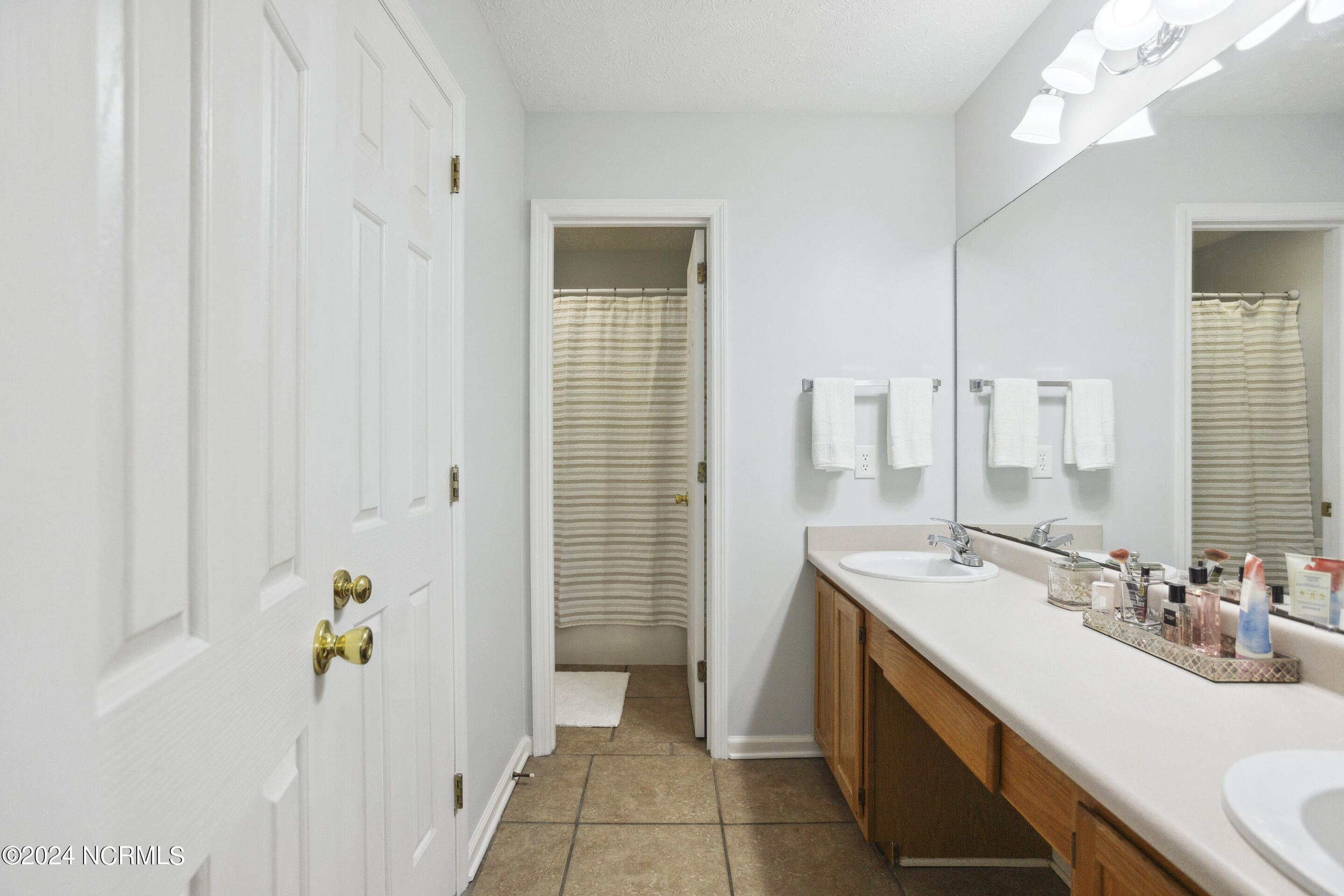 315 Tangle Oaks Court SE