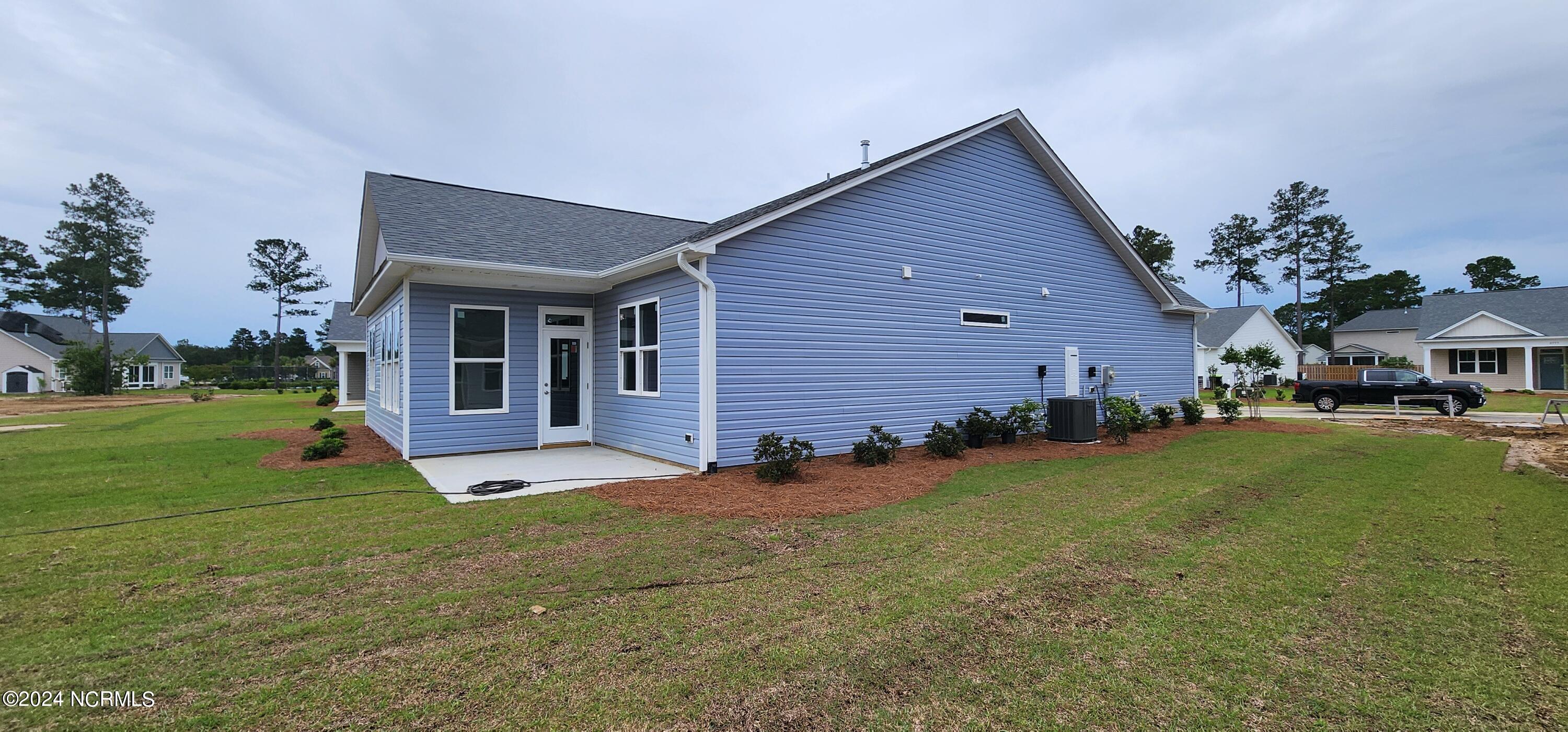 3774 Summer Breeze Court NE