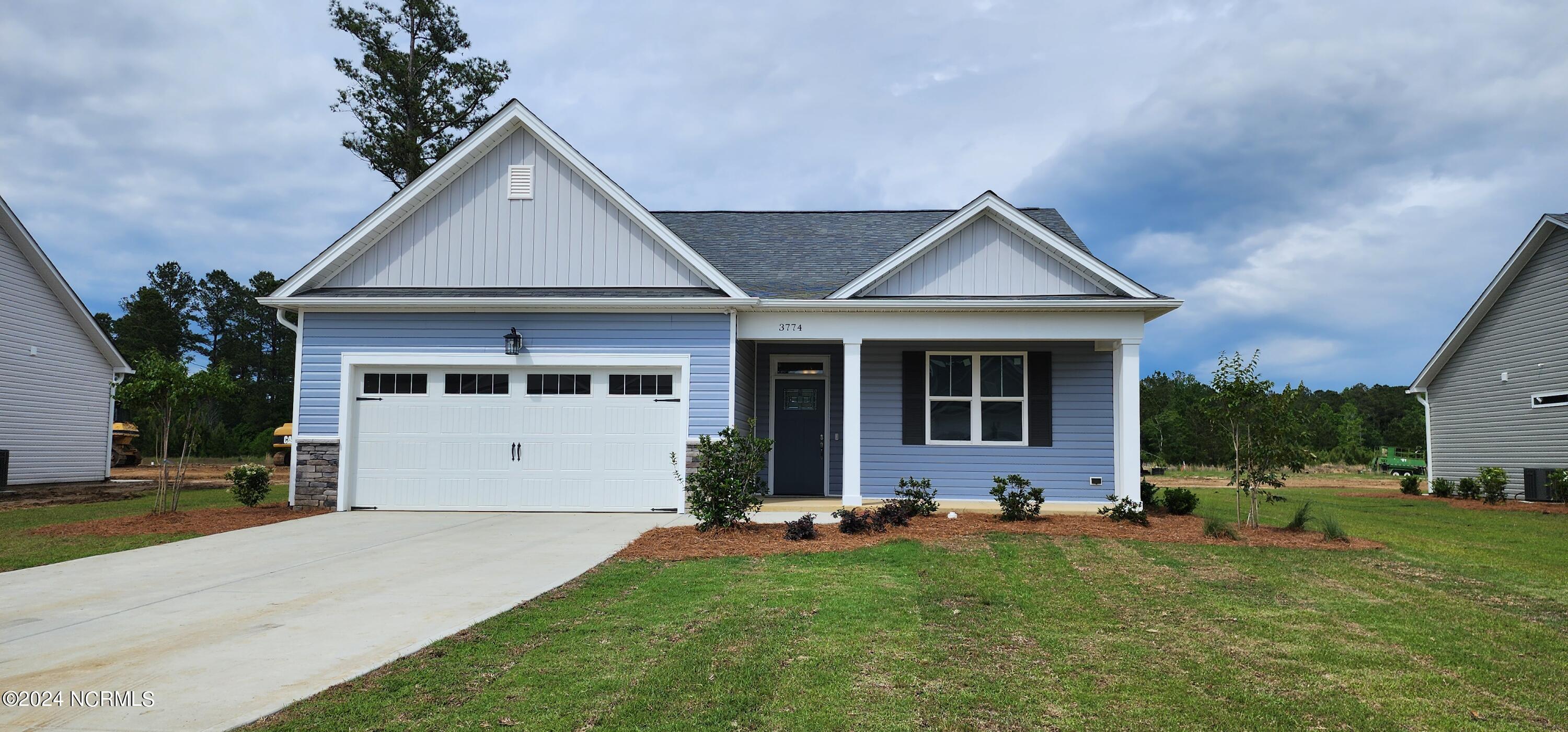 3774 Summer Breeze Court NE