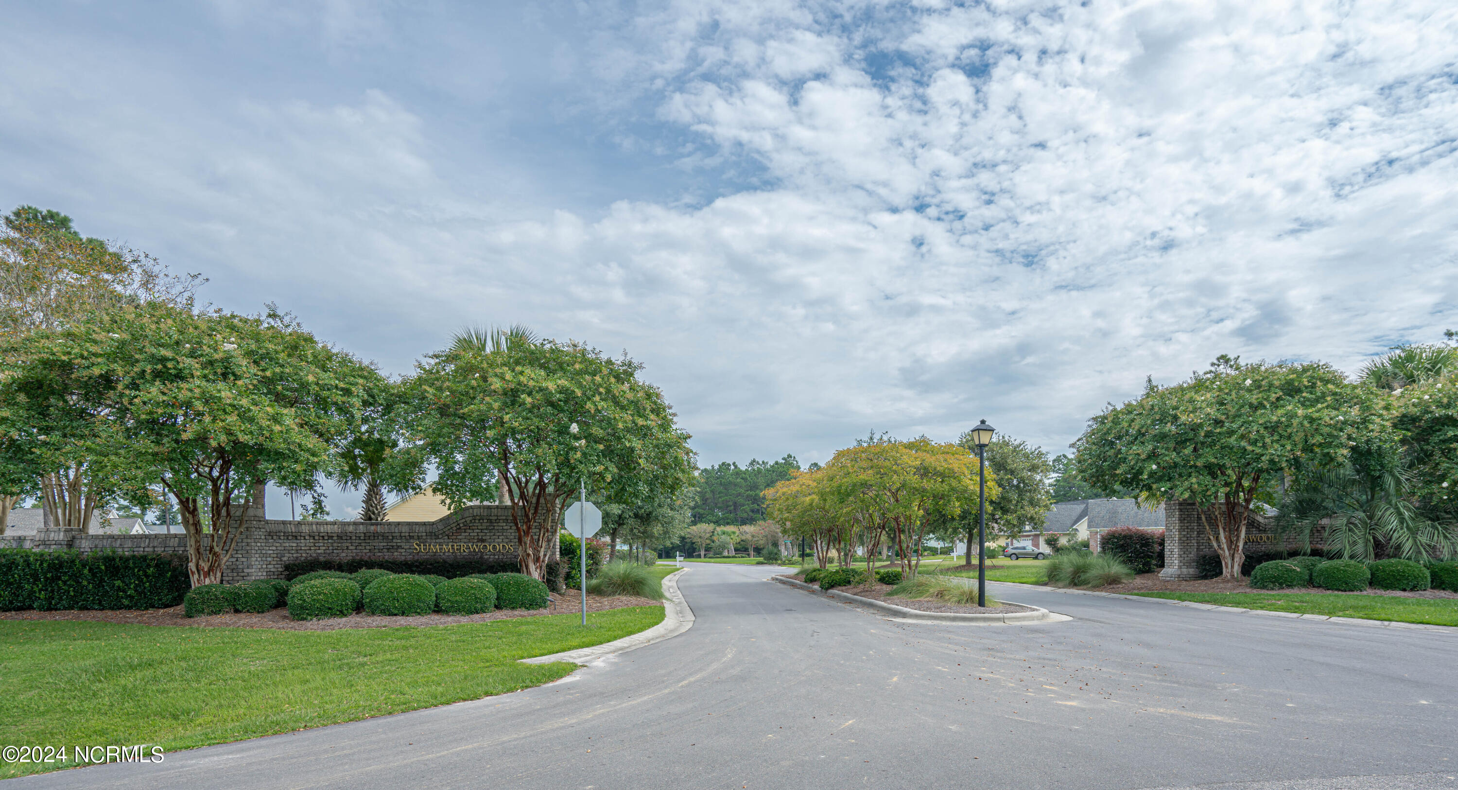3774 Summer Breeze Court NE
