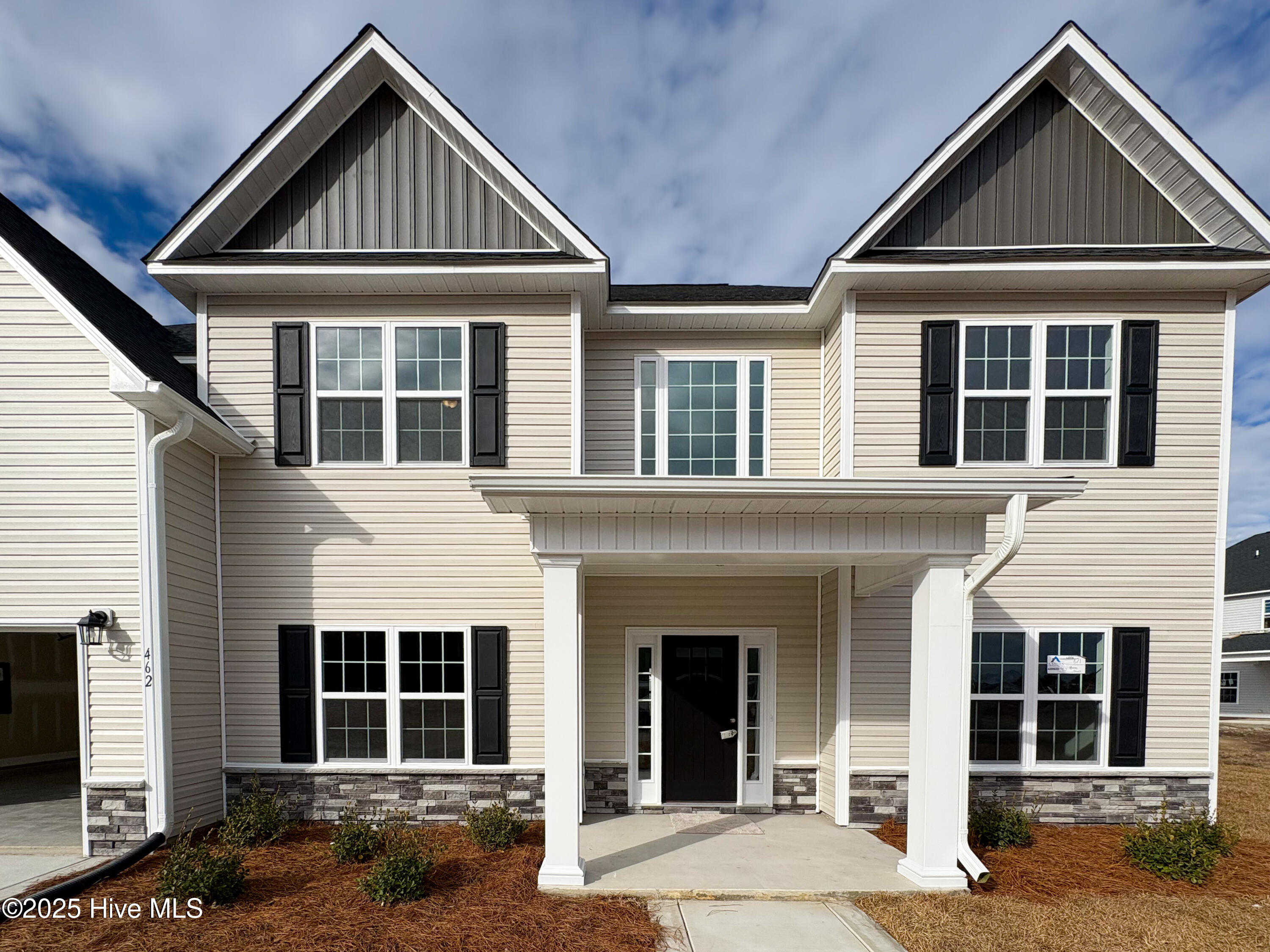 462 Pebble Shore Drive