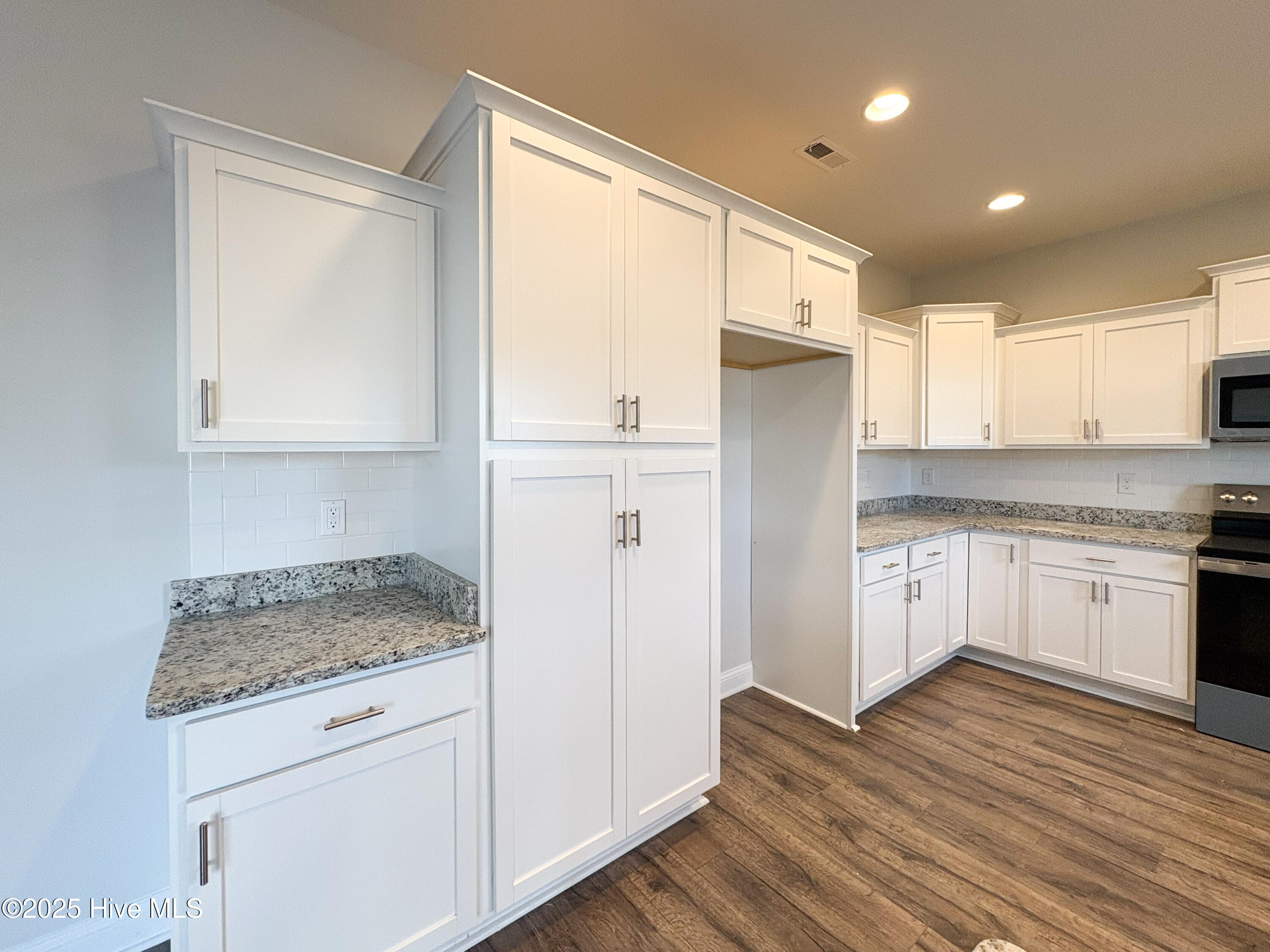 462 Pebble Shore Drive