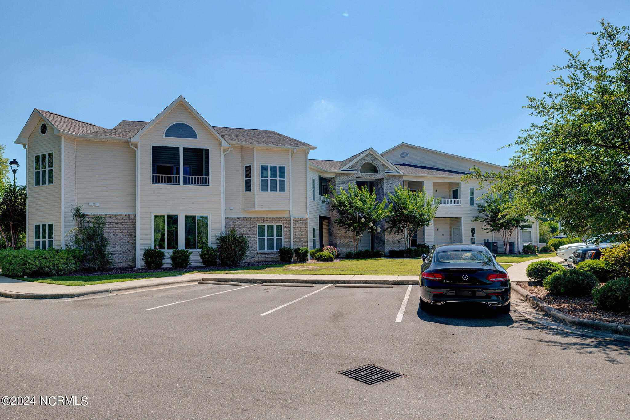205 Fullford Lane Unit 103