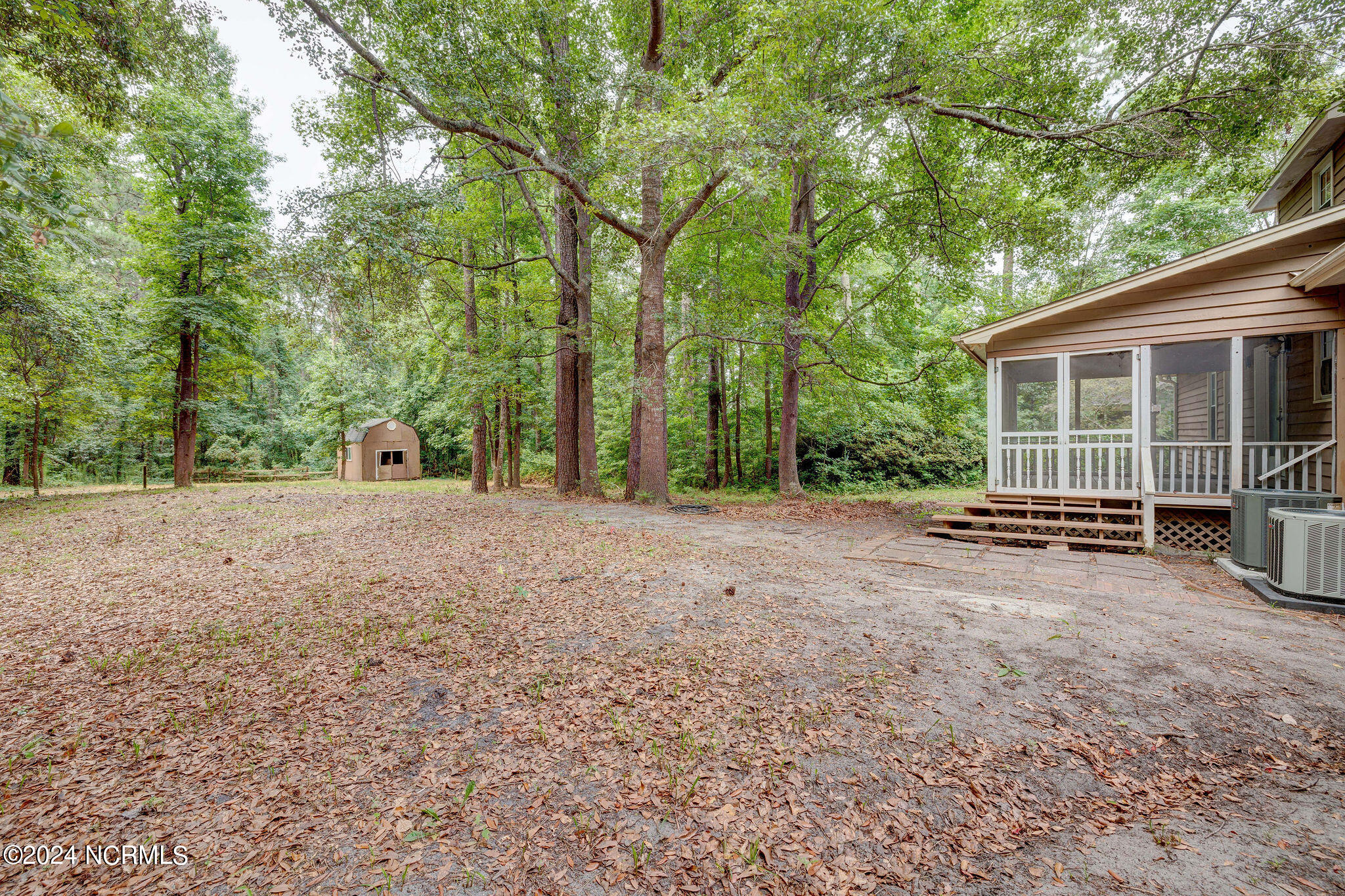 9823 Black Bear Hollow SE