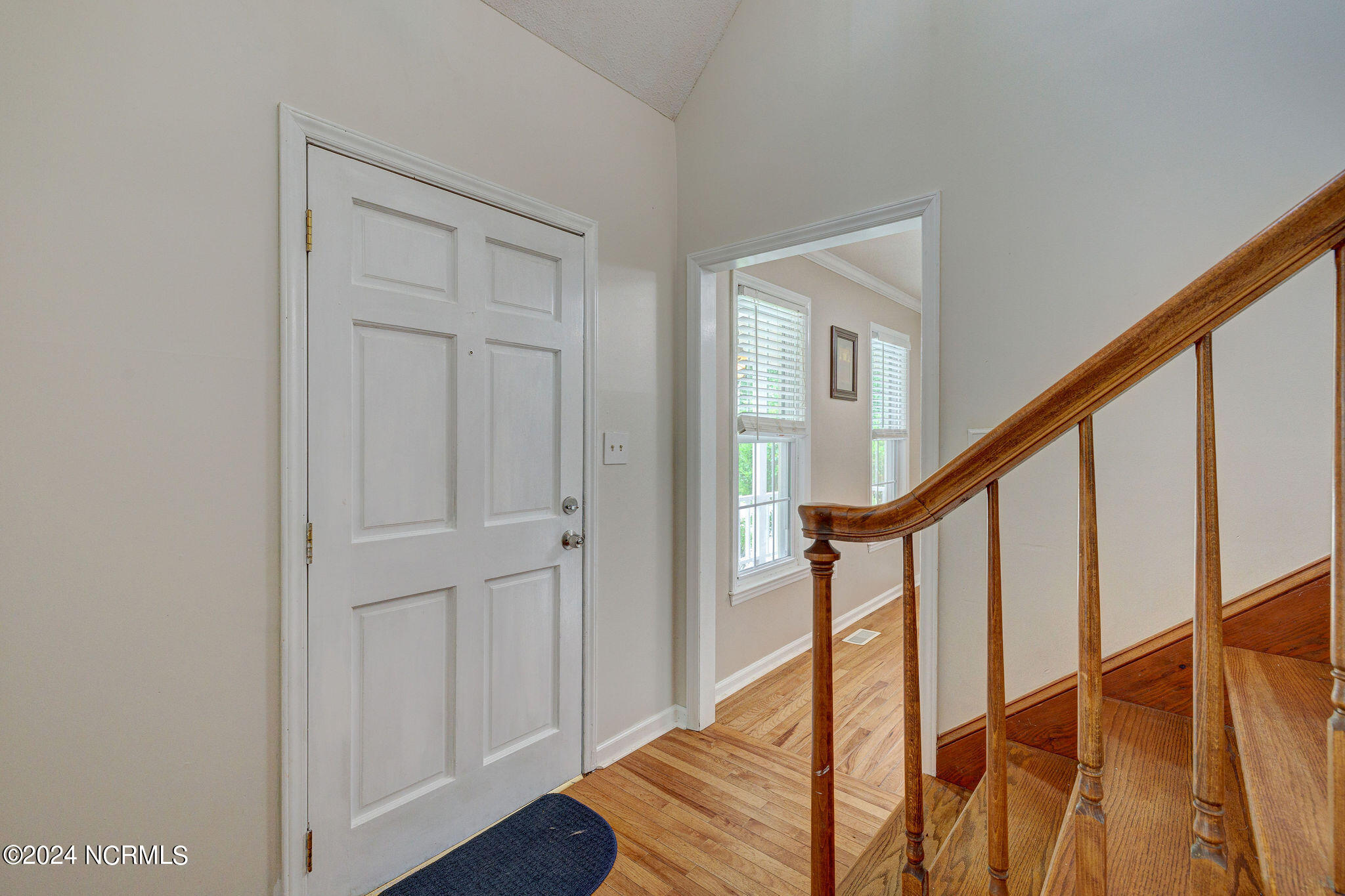 9823 Black Bear Hollow SE