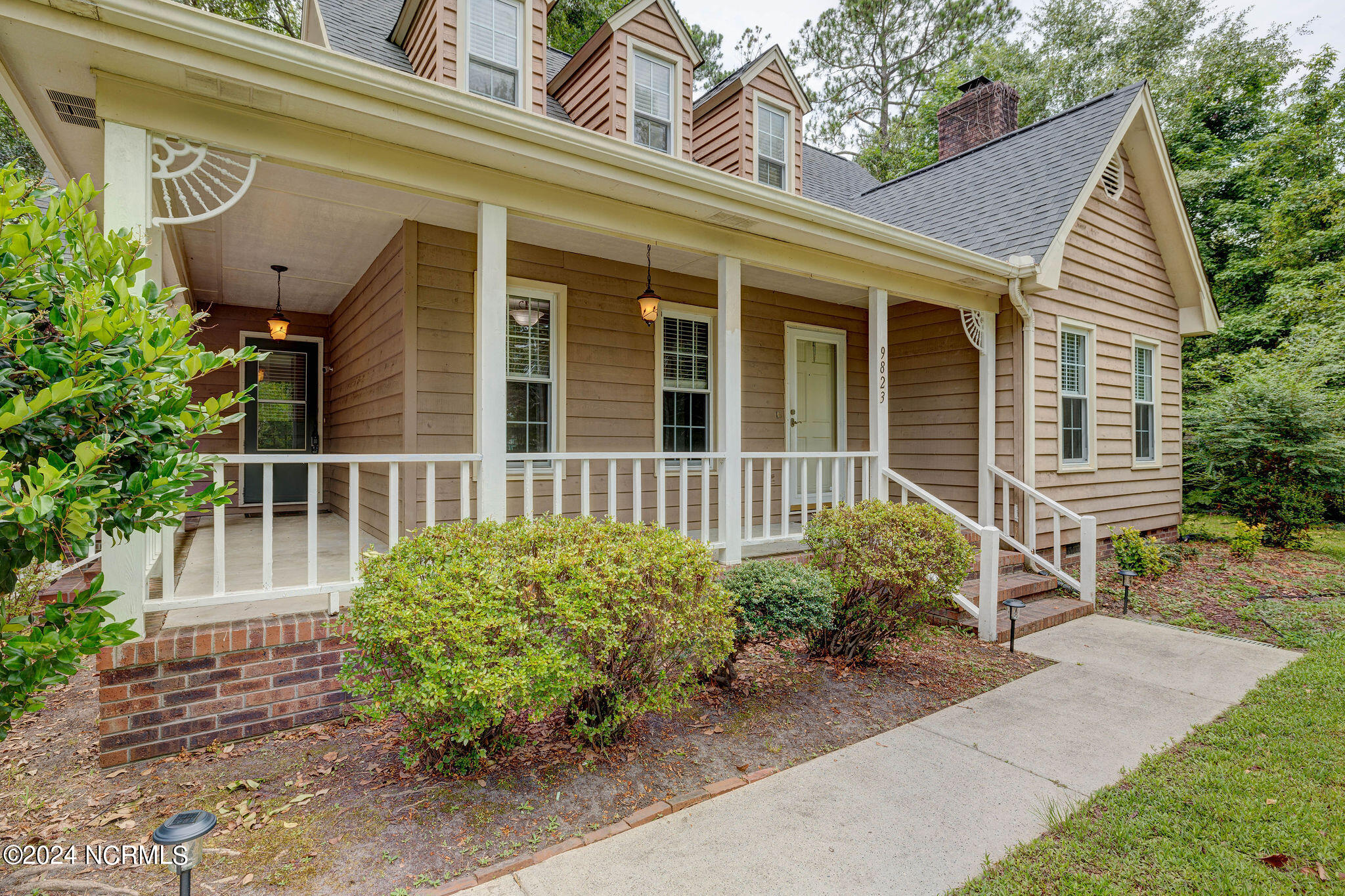 9823 Black Bear Hollow SE