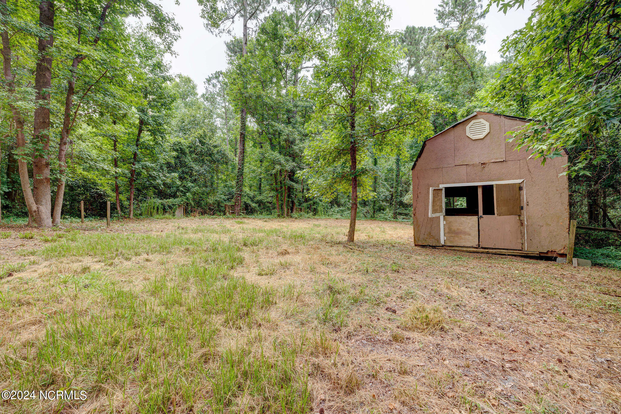 9823 Black Bear Hollow SE