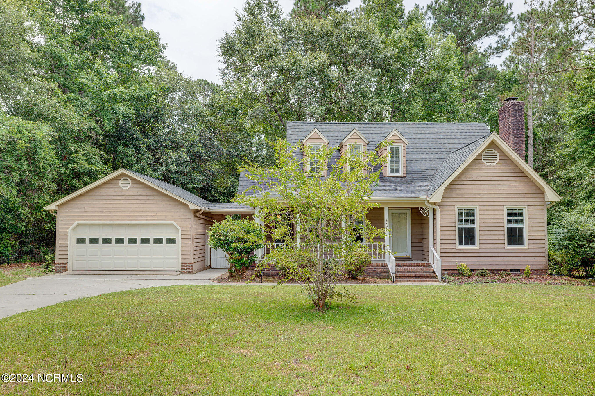 9823 Black Bear Hollow SE