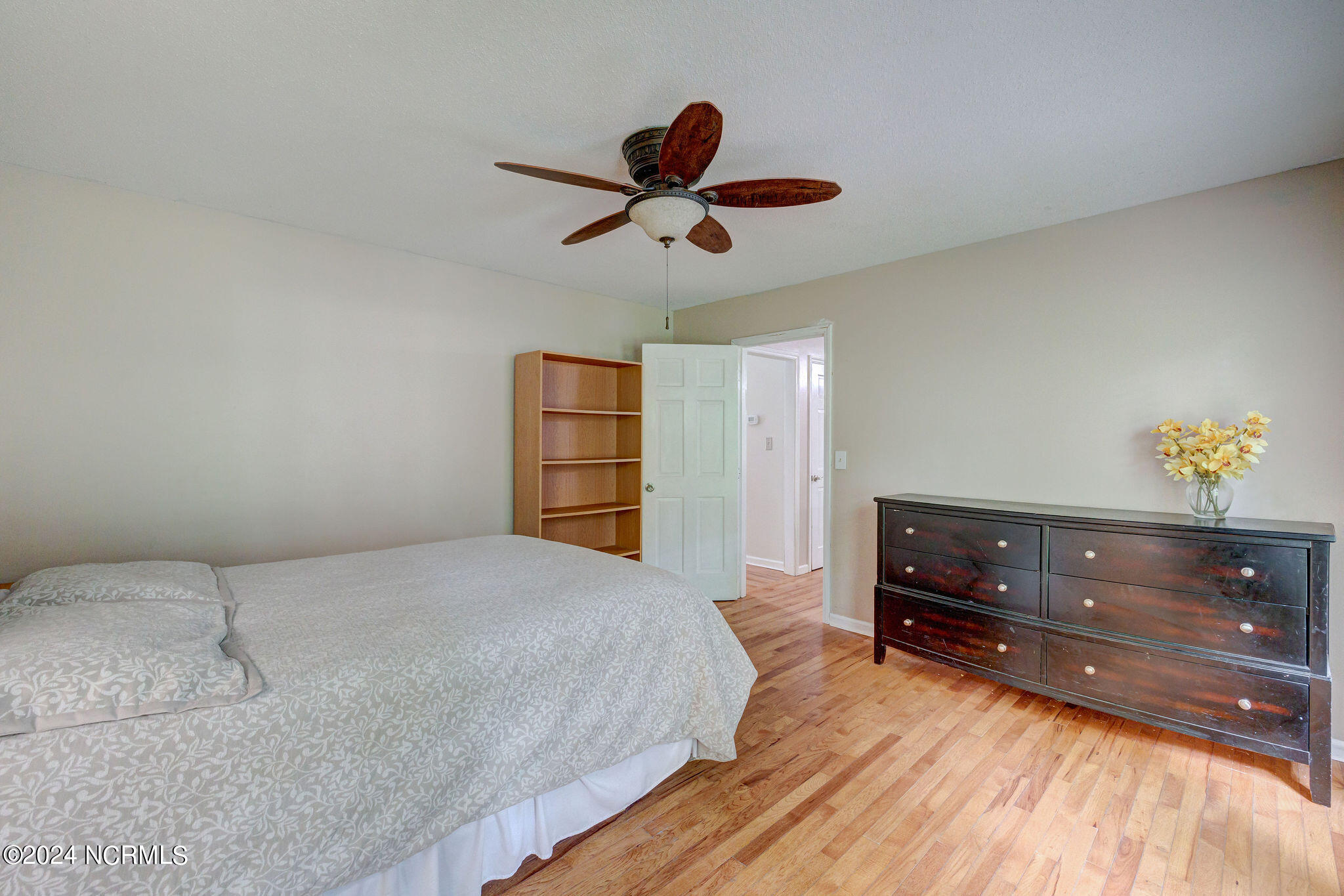 9823 Black Bear Hollow SE