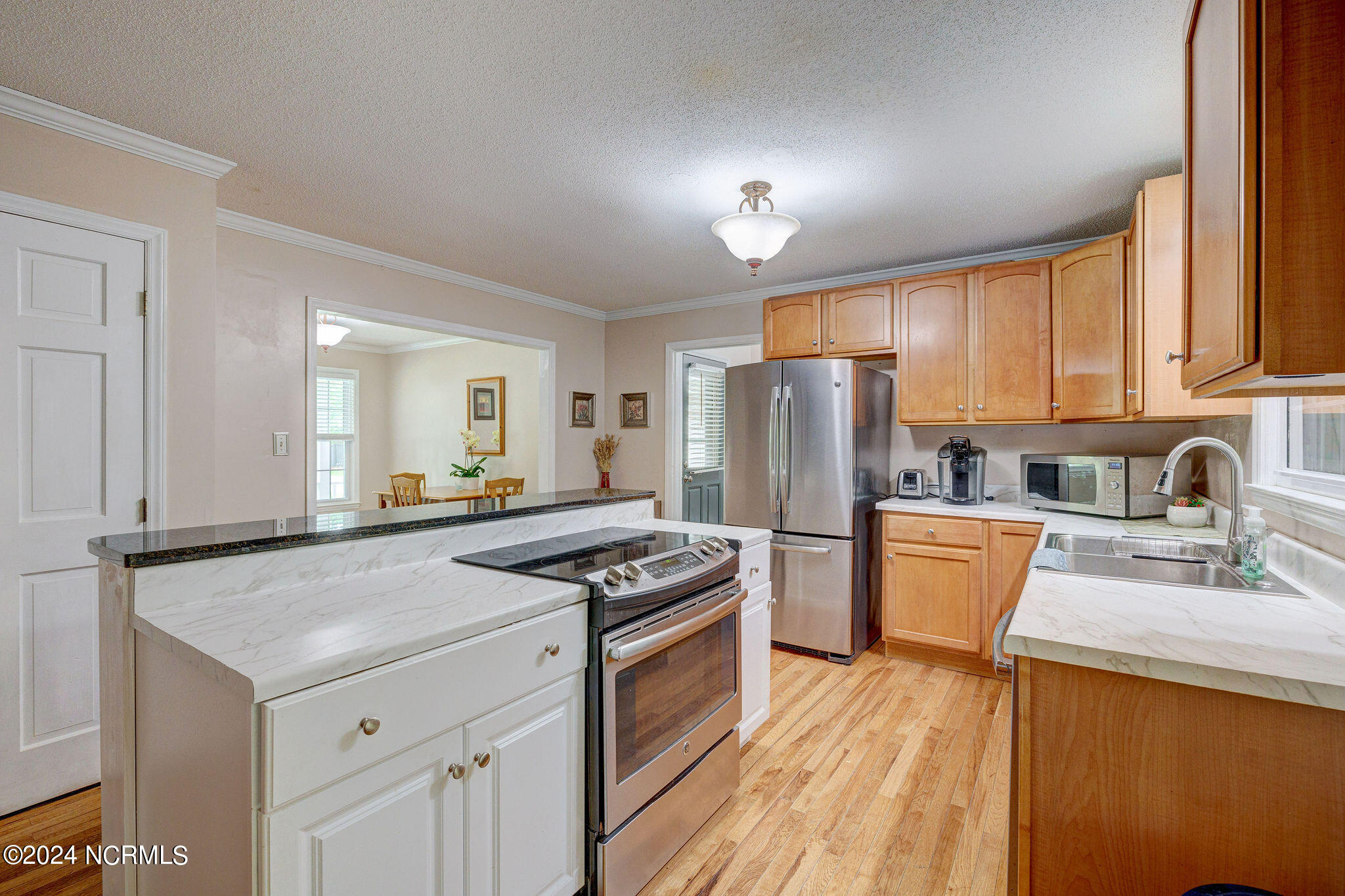 9823 Black Bear Hollow SE