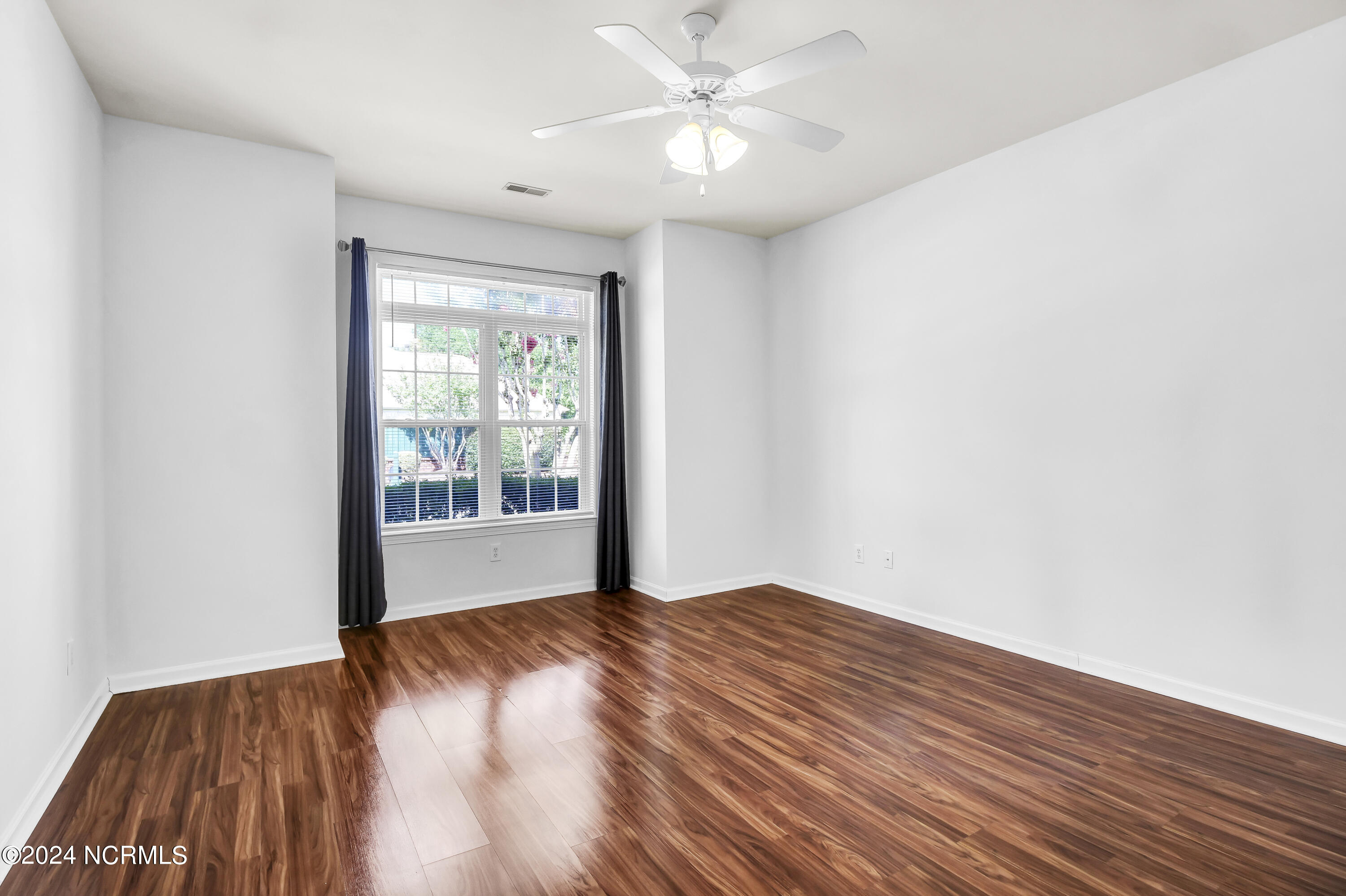 1101 Greensview Circle