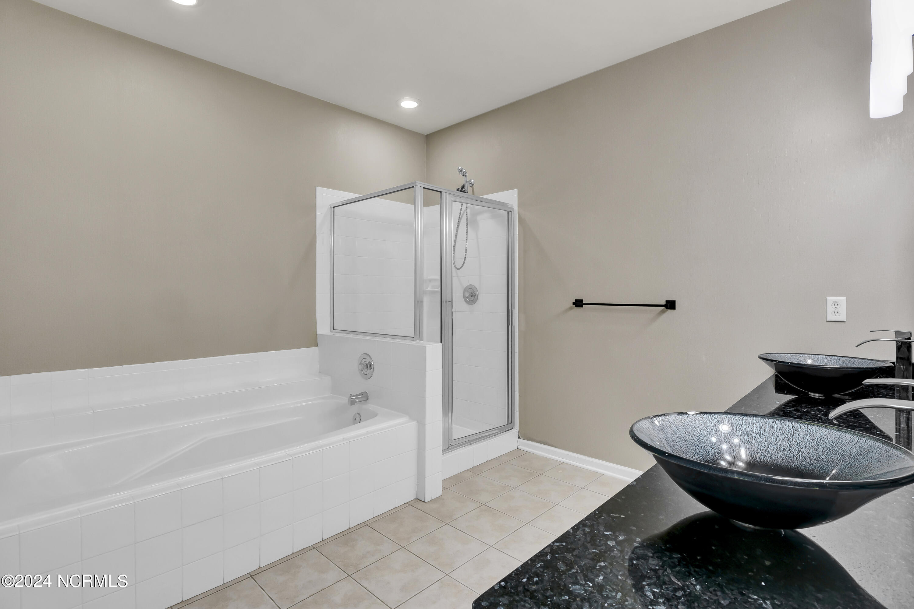1101 Greensview Circle