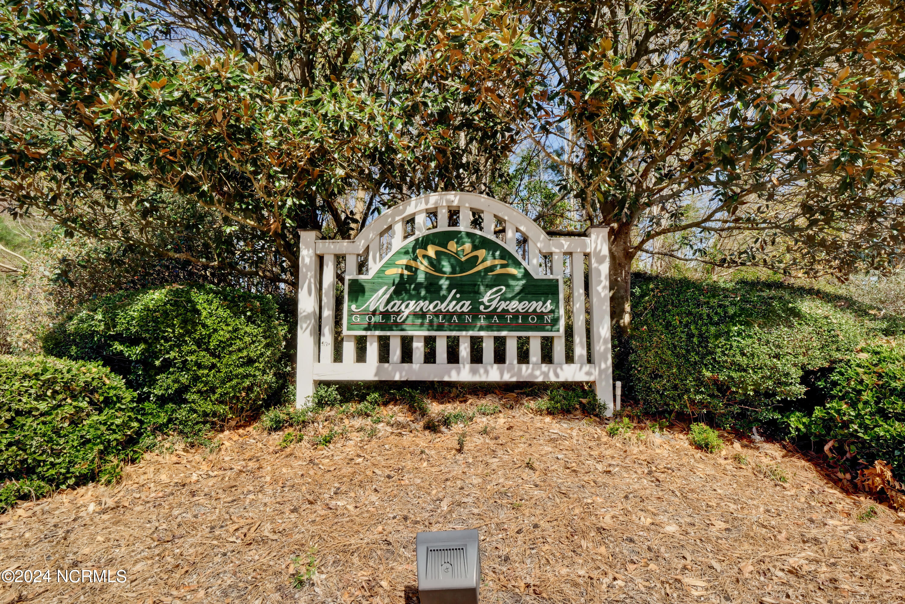 1101 Greensview Circle