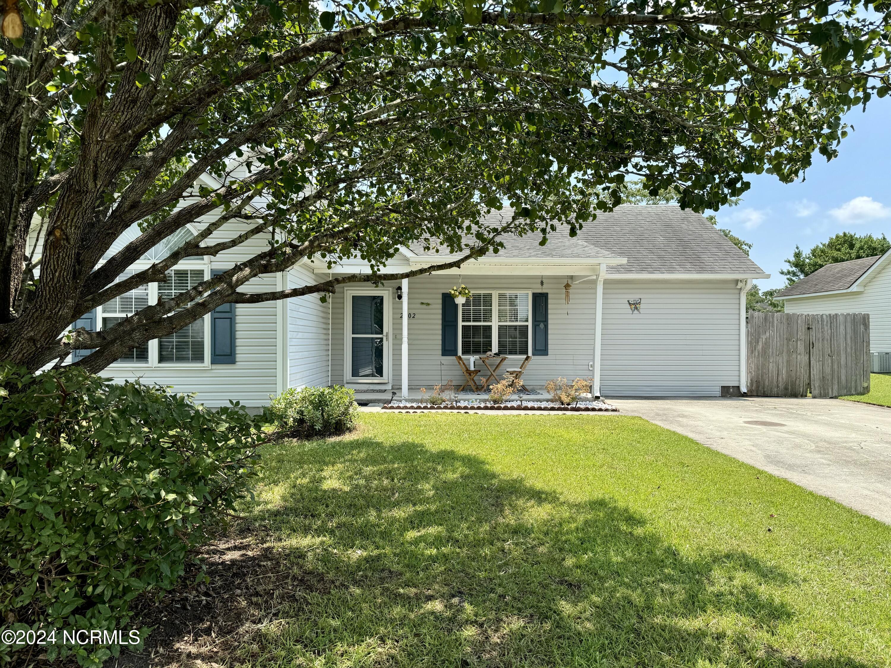 2502 White Road