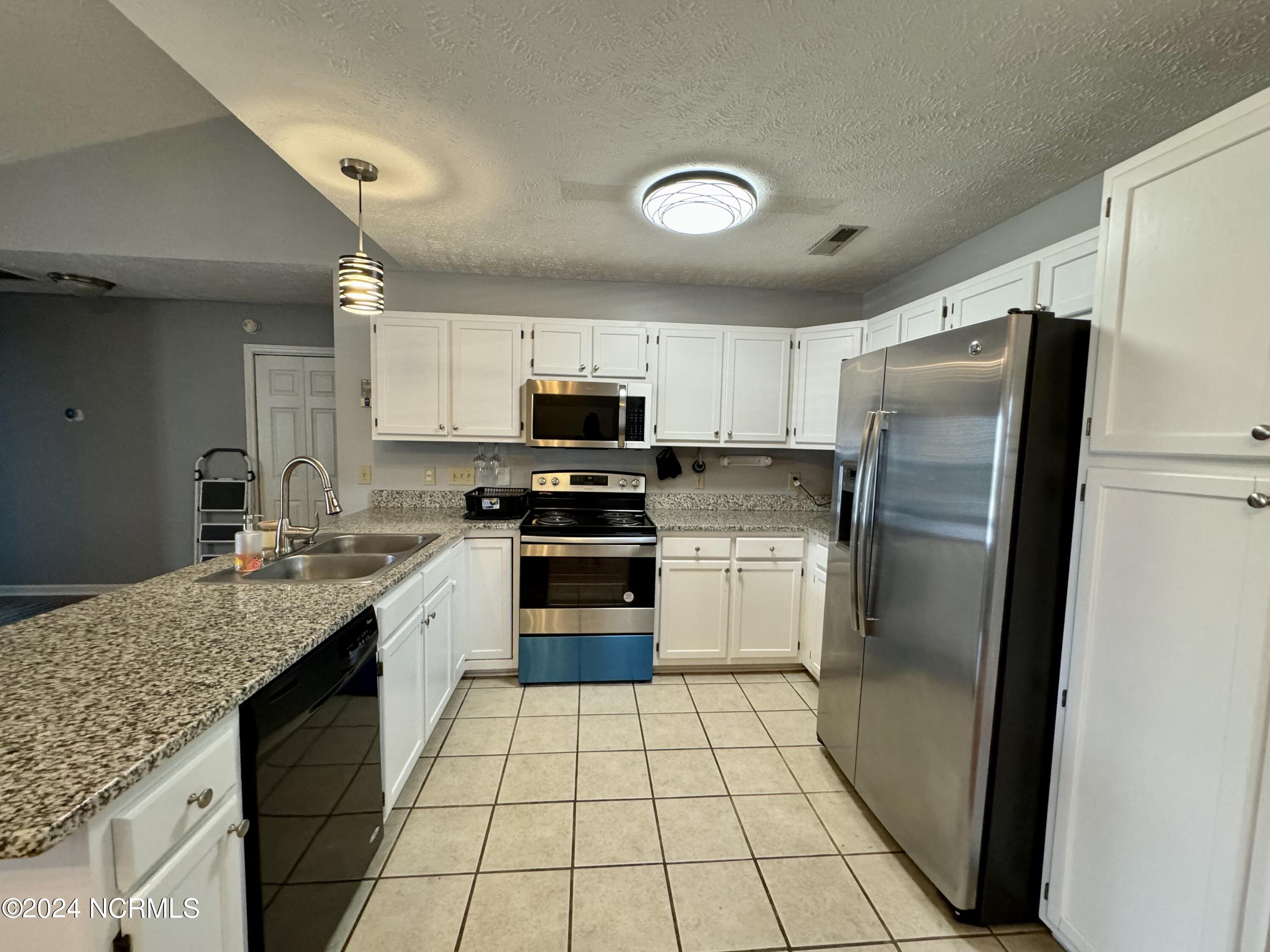 2502 White Road