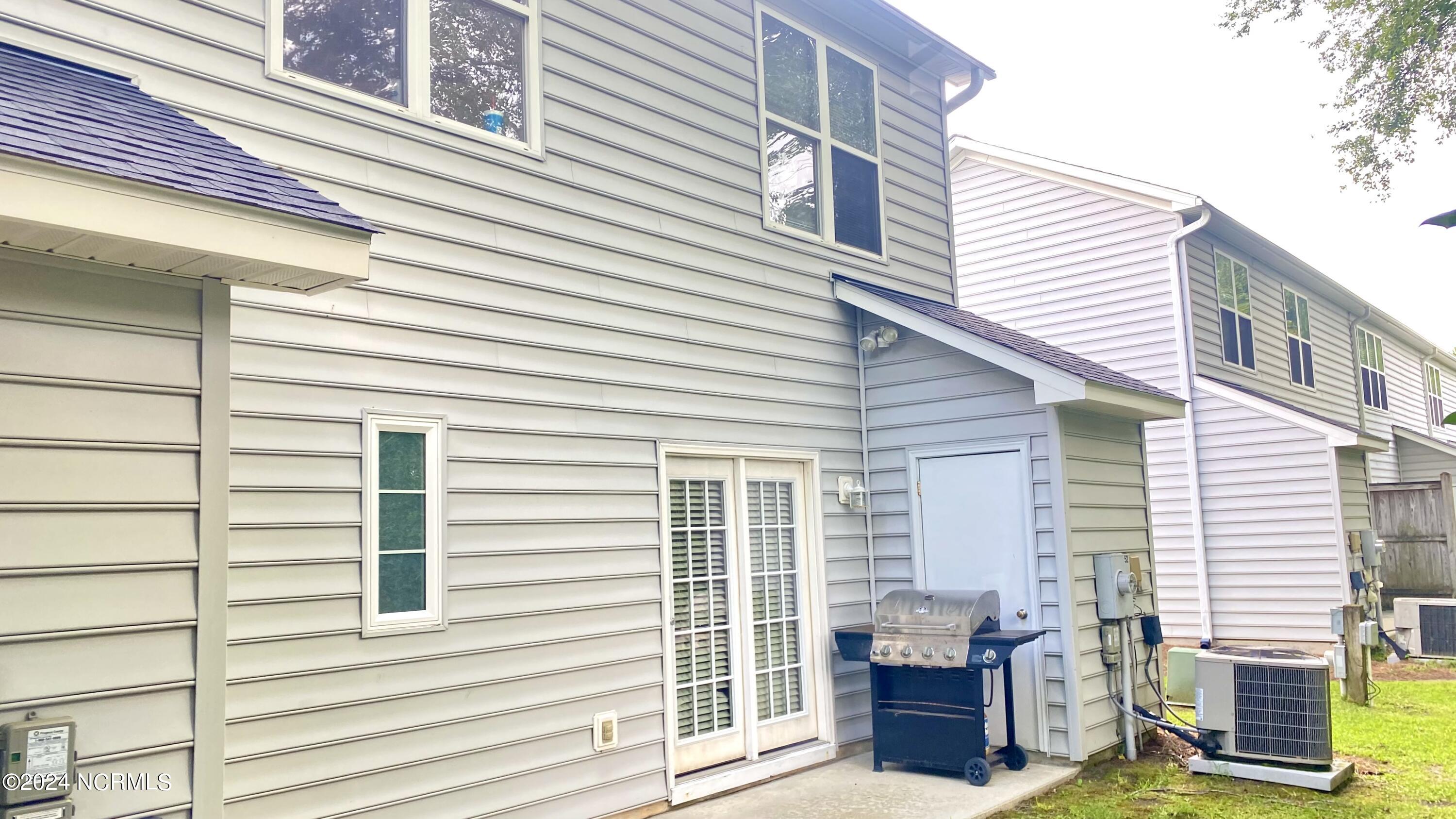 321 S Kerr Avenue 152