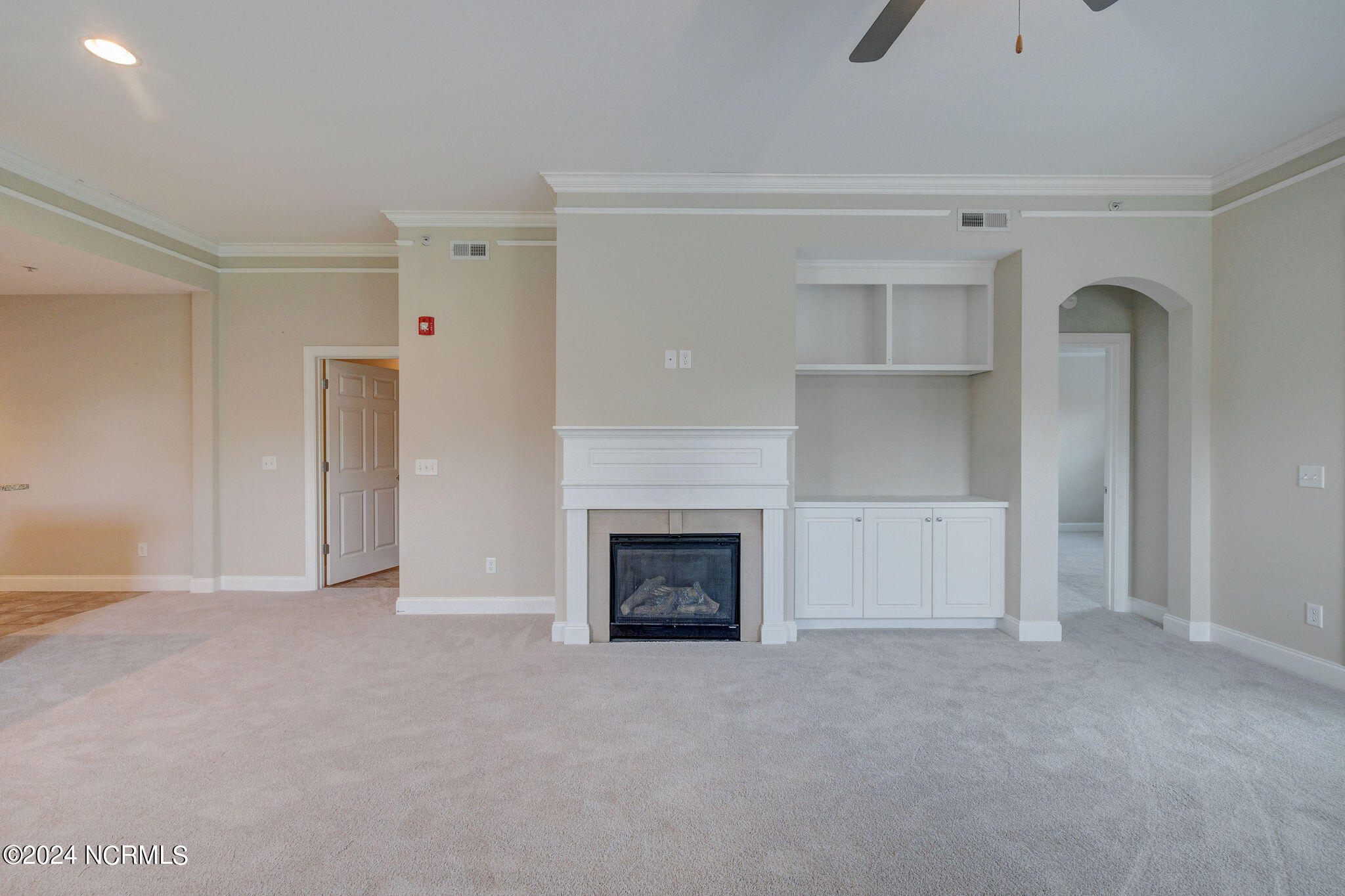 215 Valencia Court Unit 306