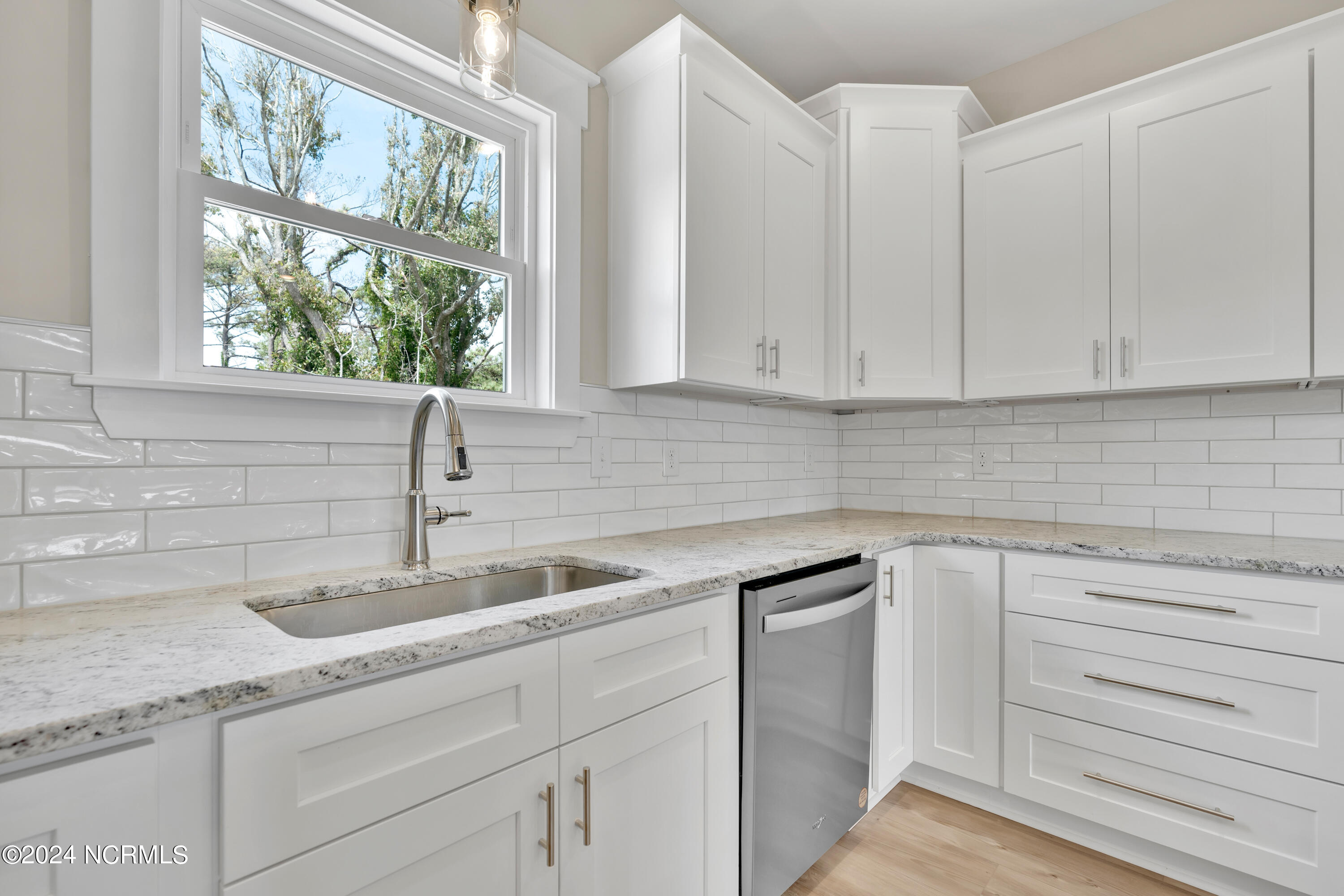 121 SE 19th Street