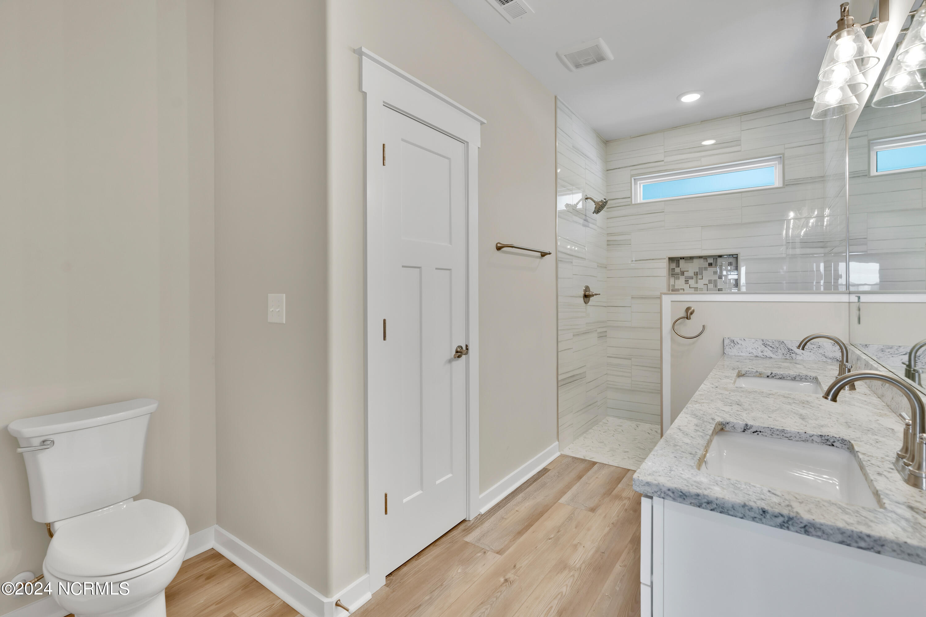 121 SE 19th Street