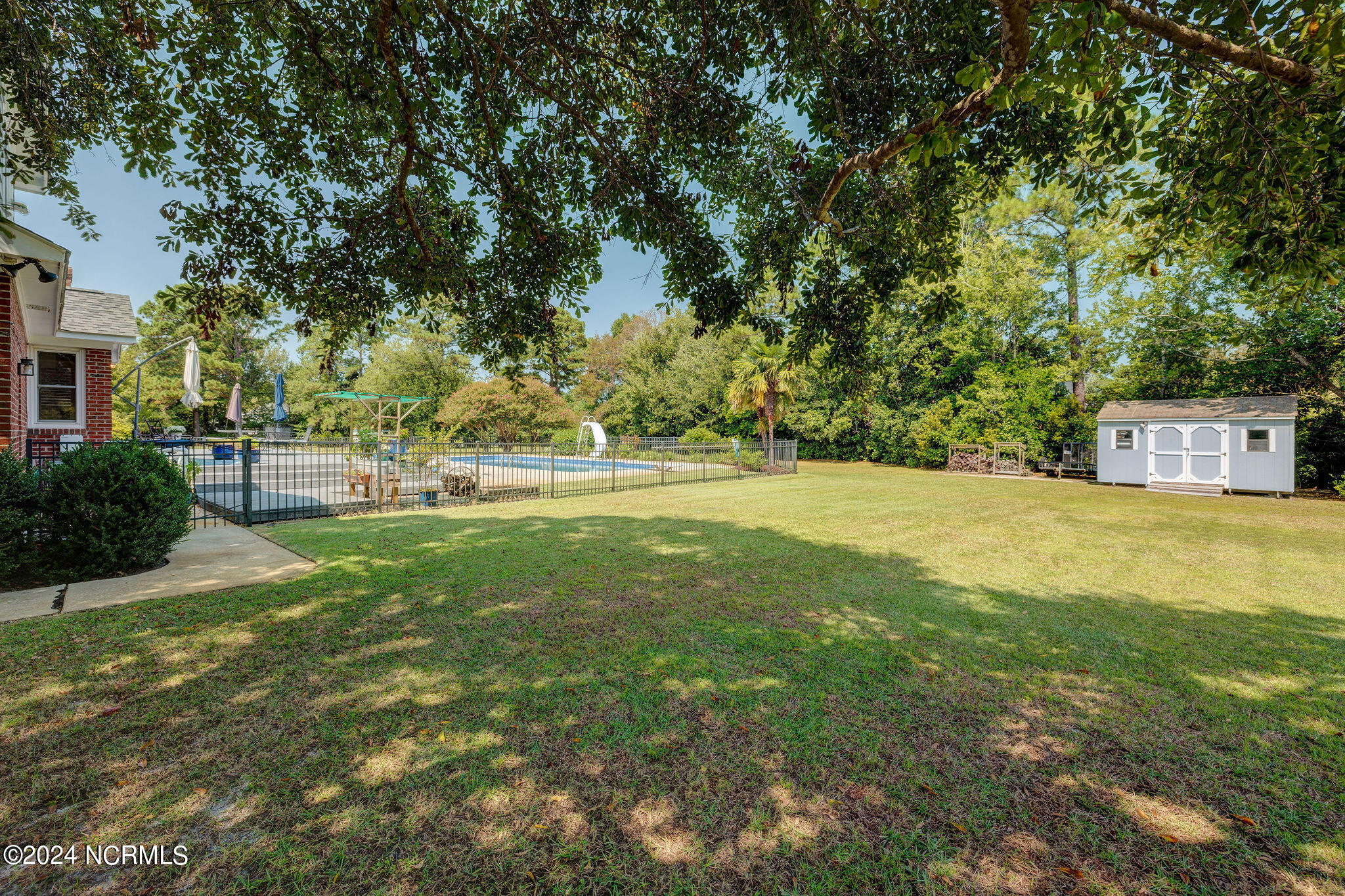 427 R L Honeycutt Drive