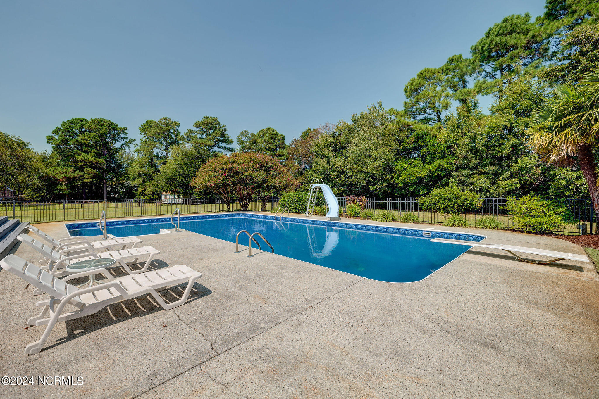 427 R L Honeycutt Drive