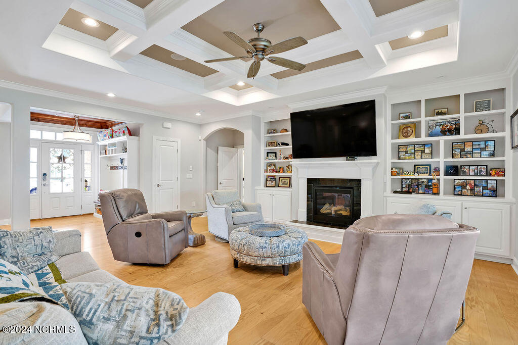 2113 Bostic Way