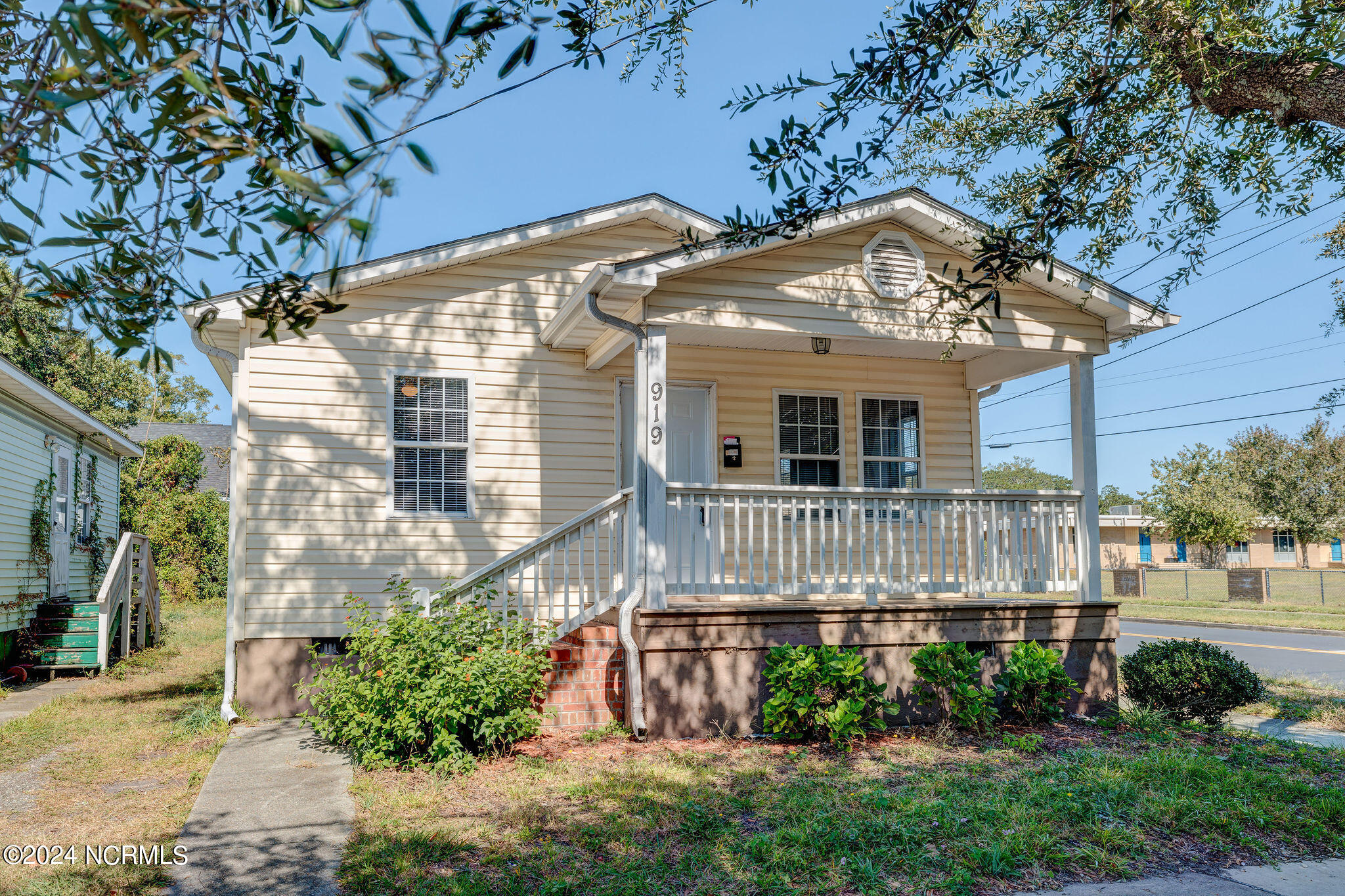 919 Marstellar Street