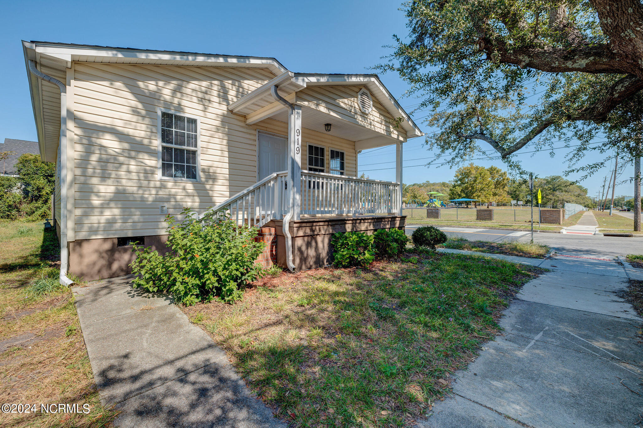 919 Marstellar Street