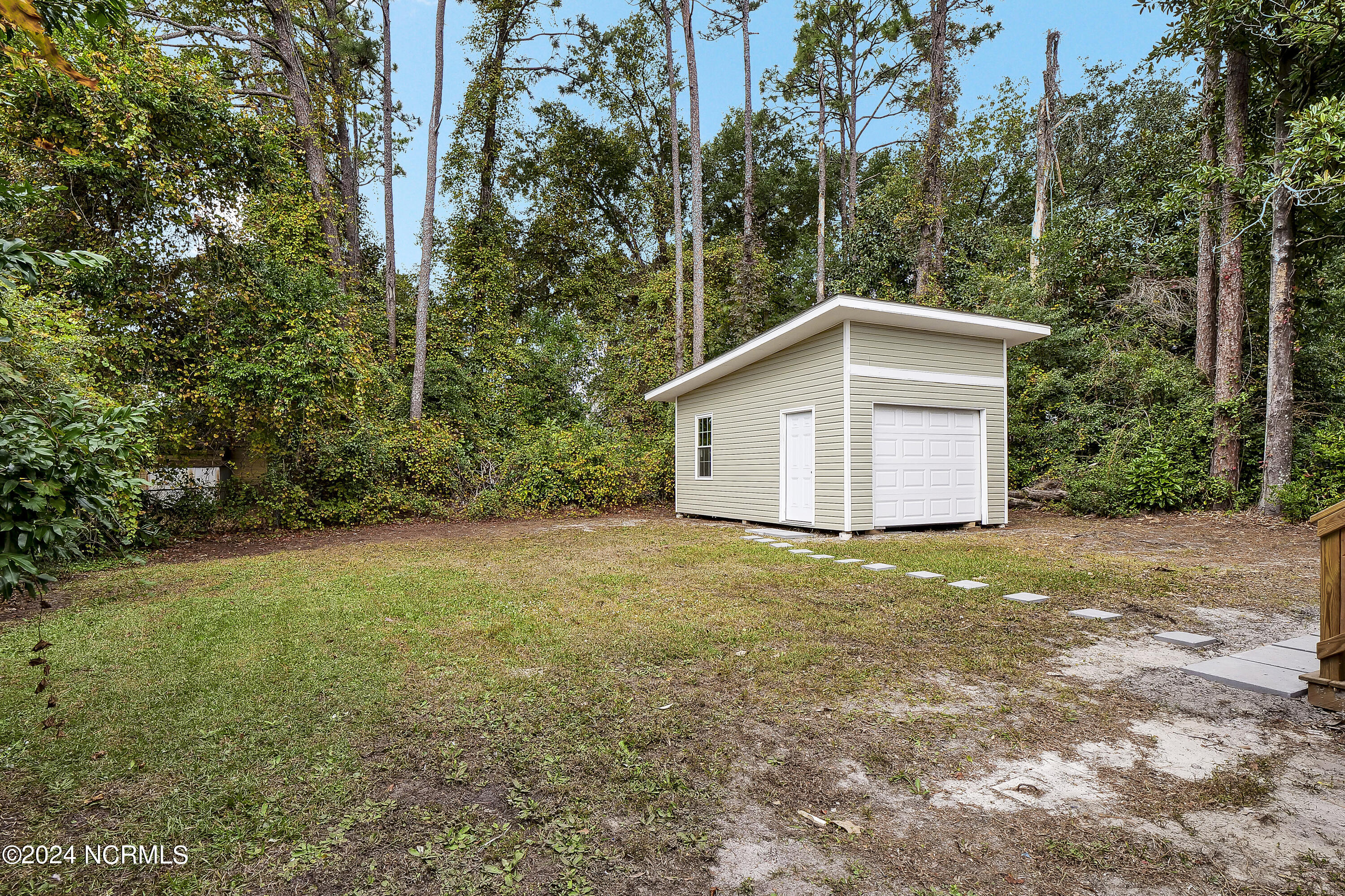 38 Hillsdale Drive
