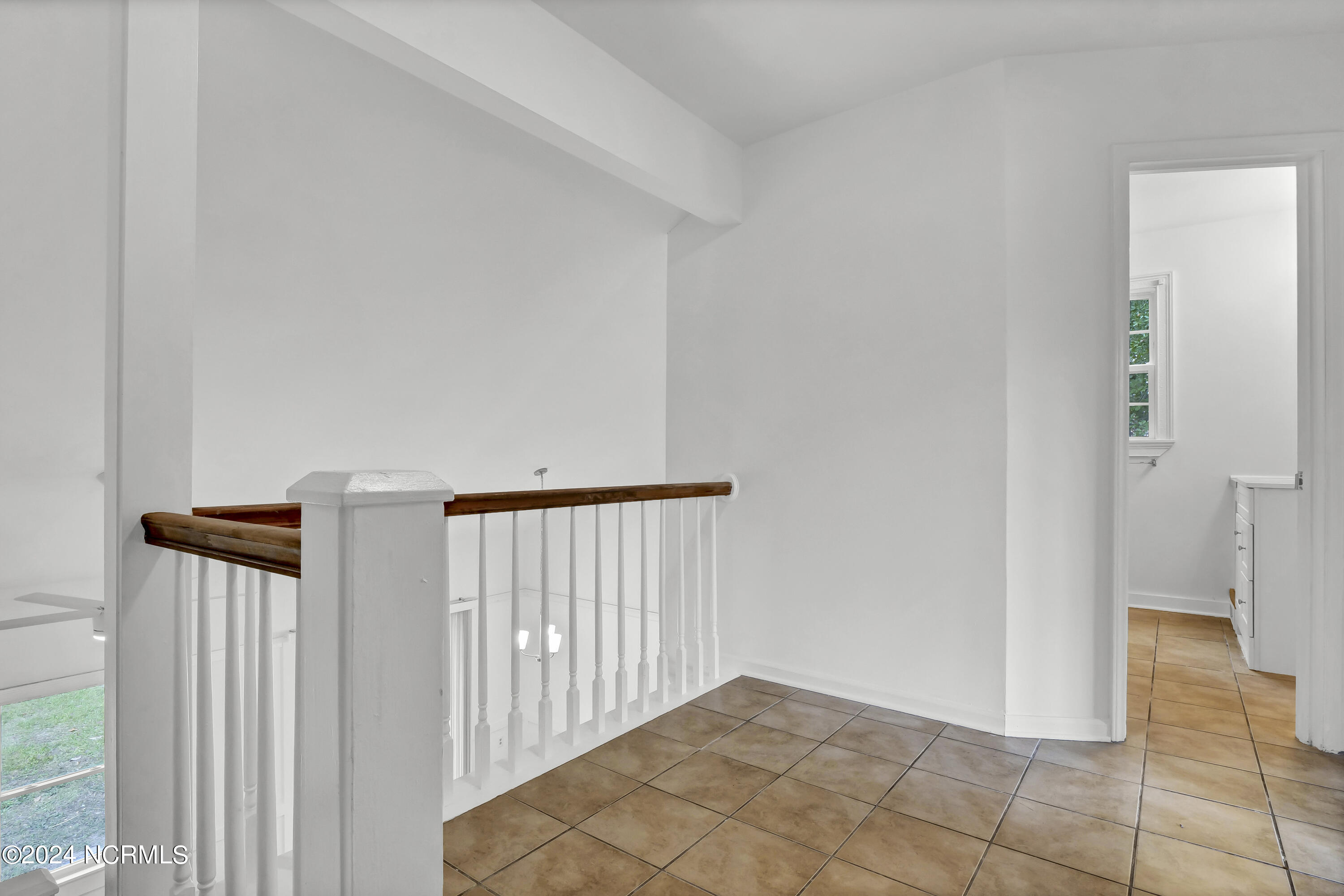 38 Hillsdale Drive
