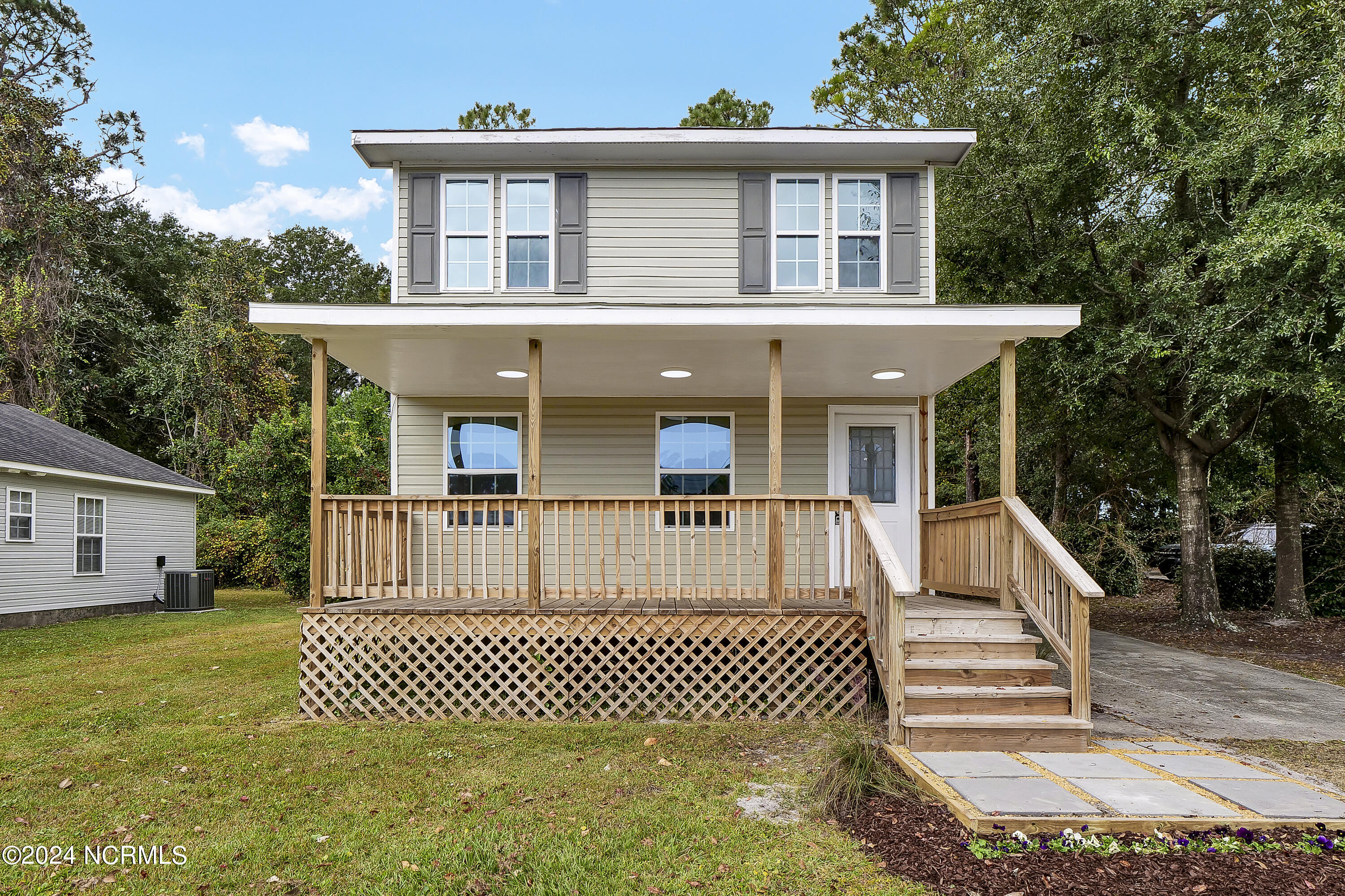 38 Hillsdale Drive