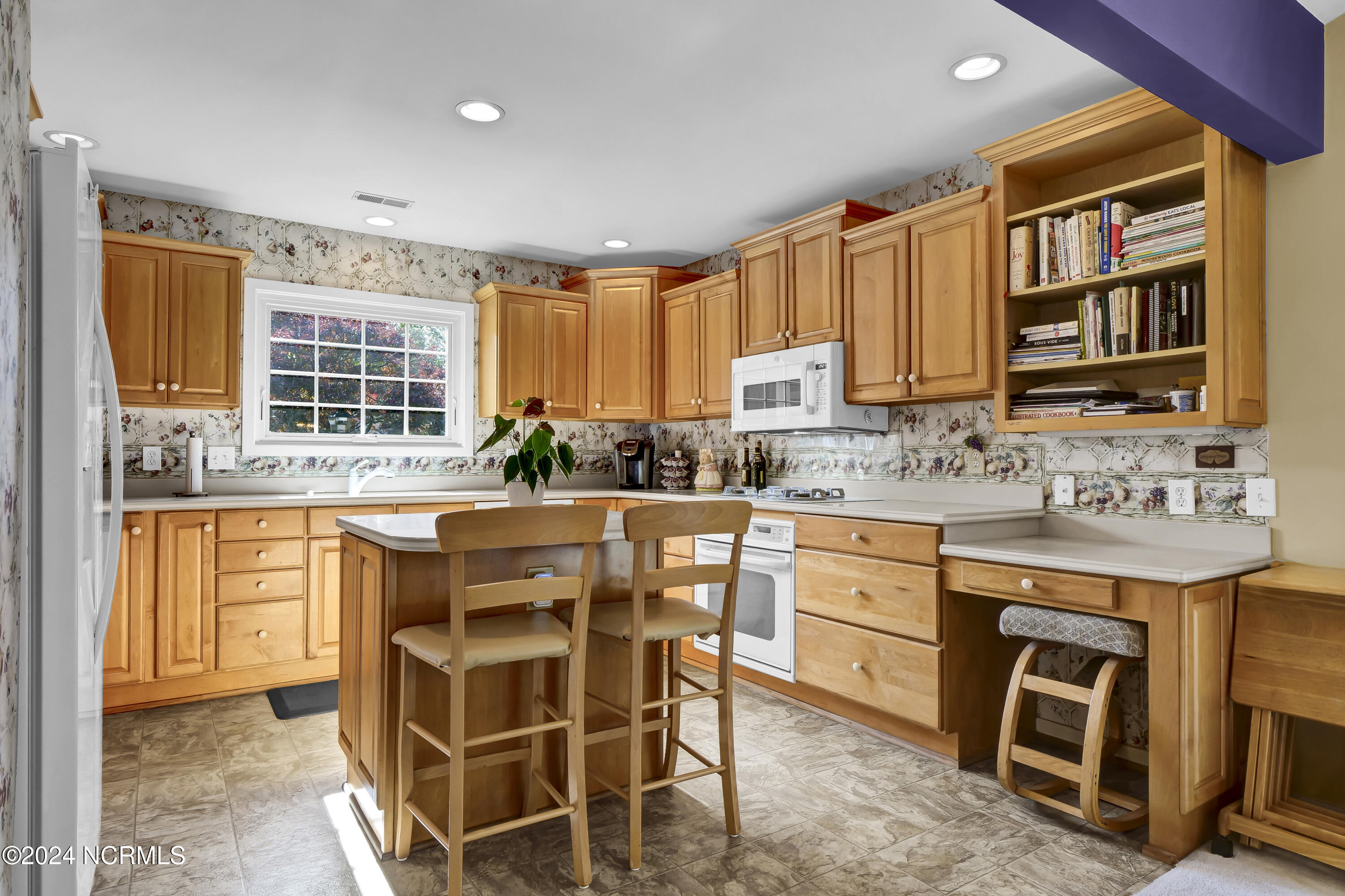 923 Royal Bonnet Drive