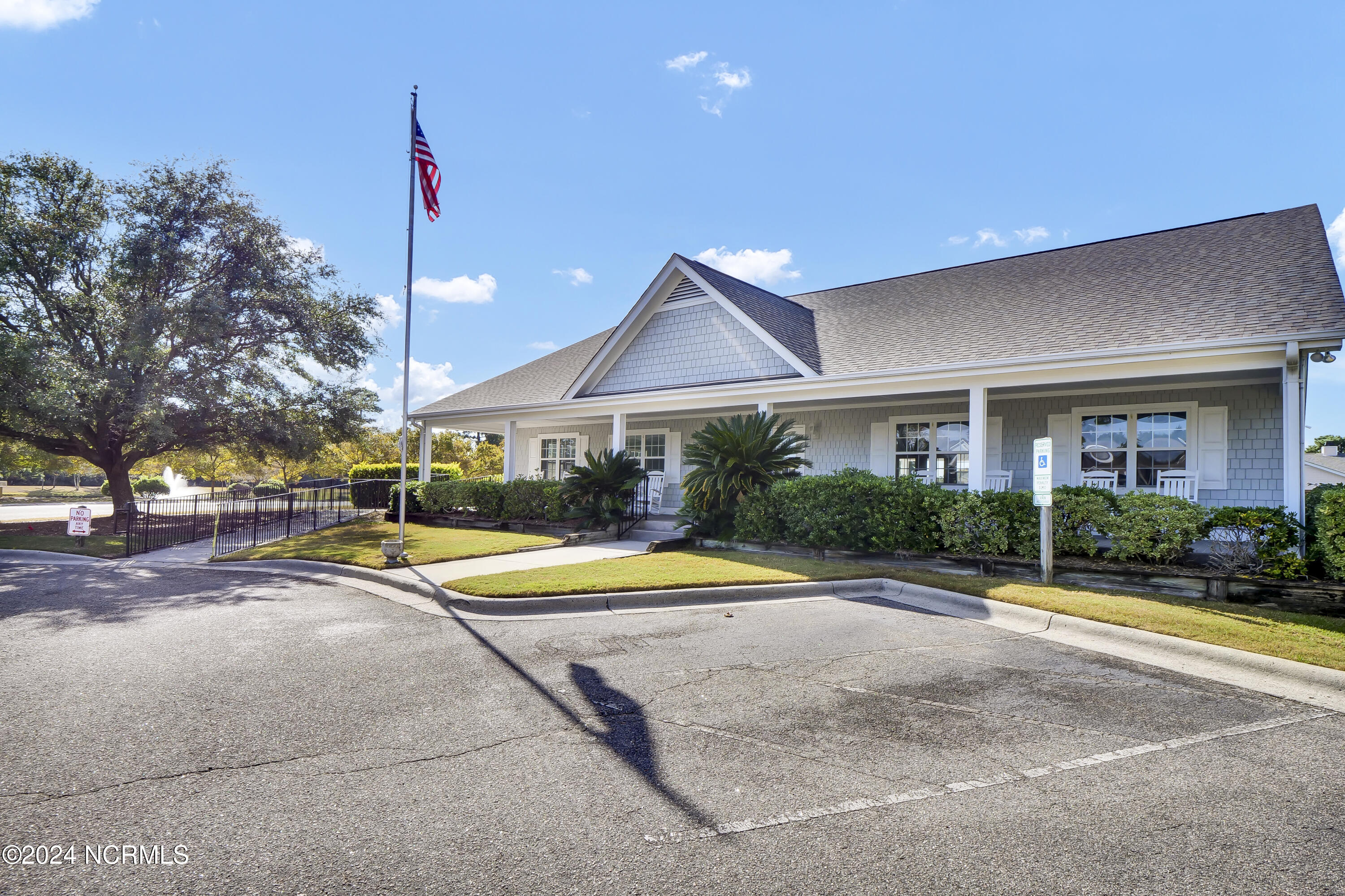 923 Royal Bonnet Drive
