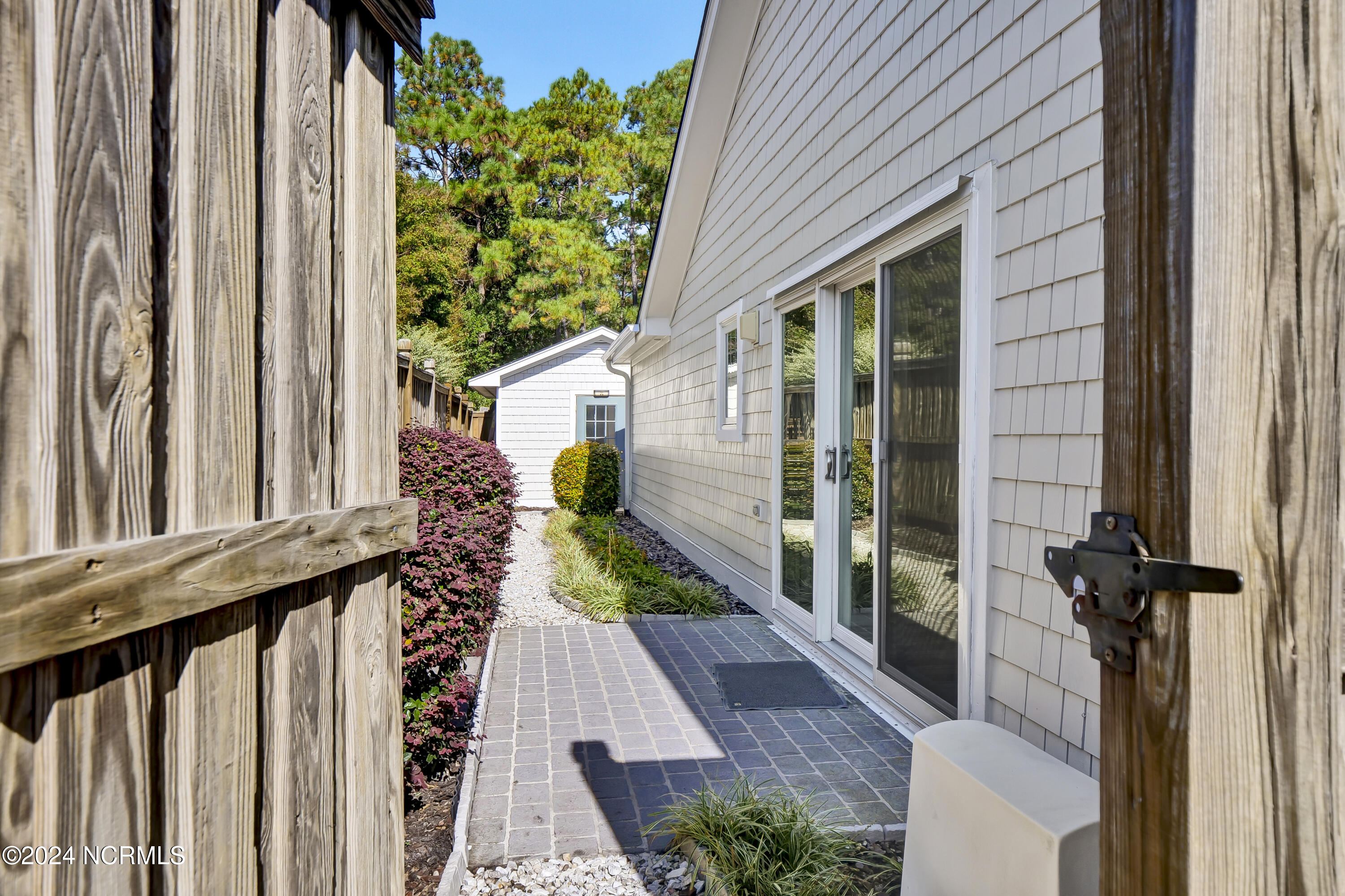 923 Royal Bonnet Drive