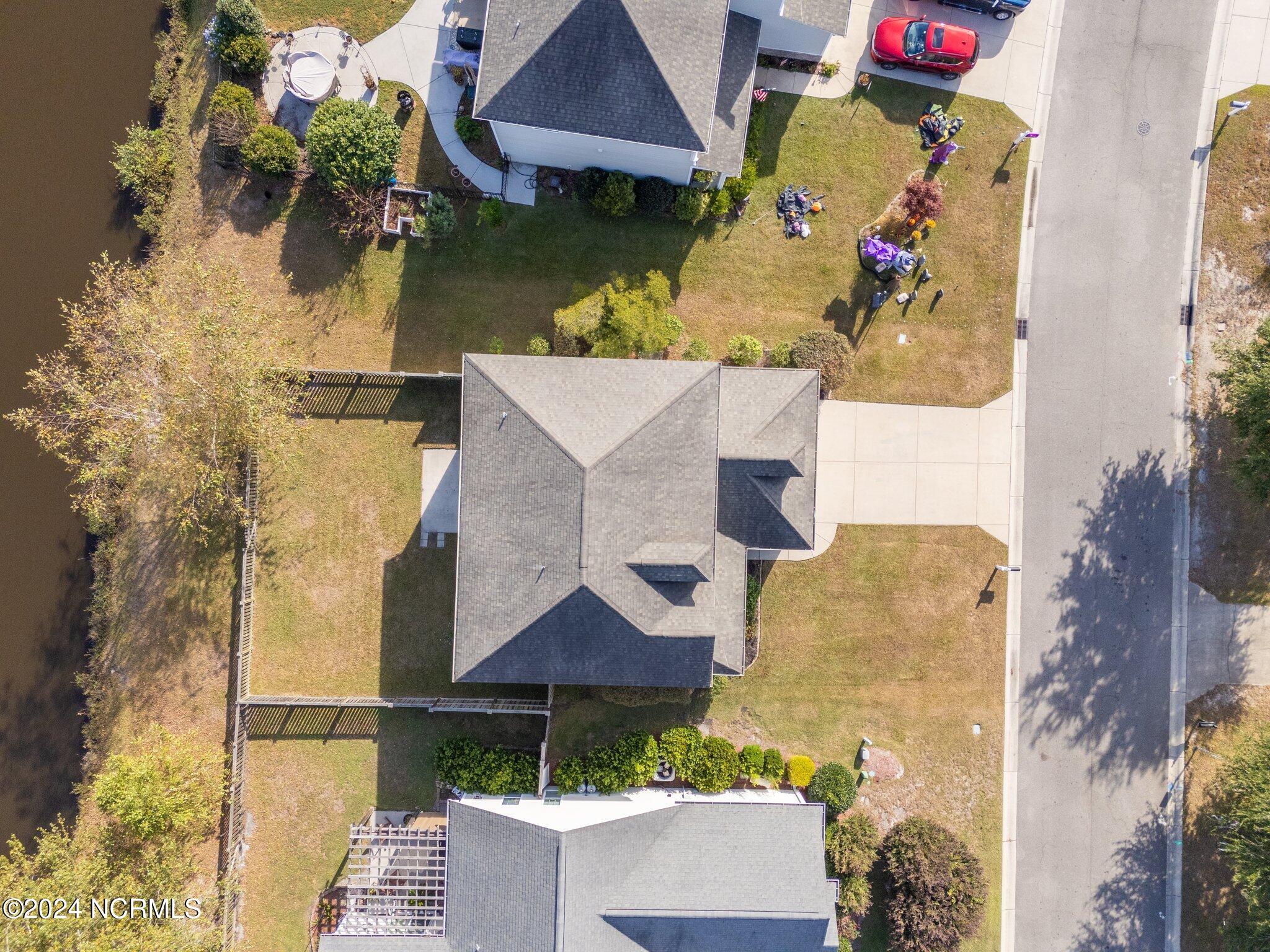 1136 Slater Way
