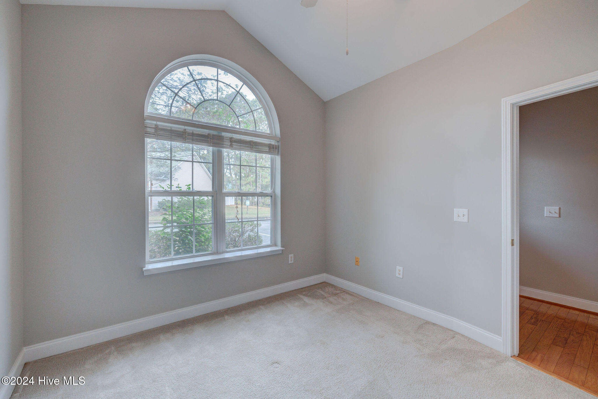 1602 Honeybee Lane