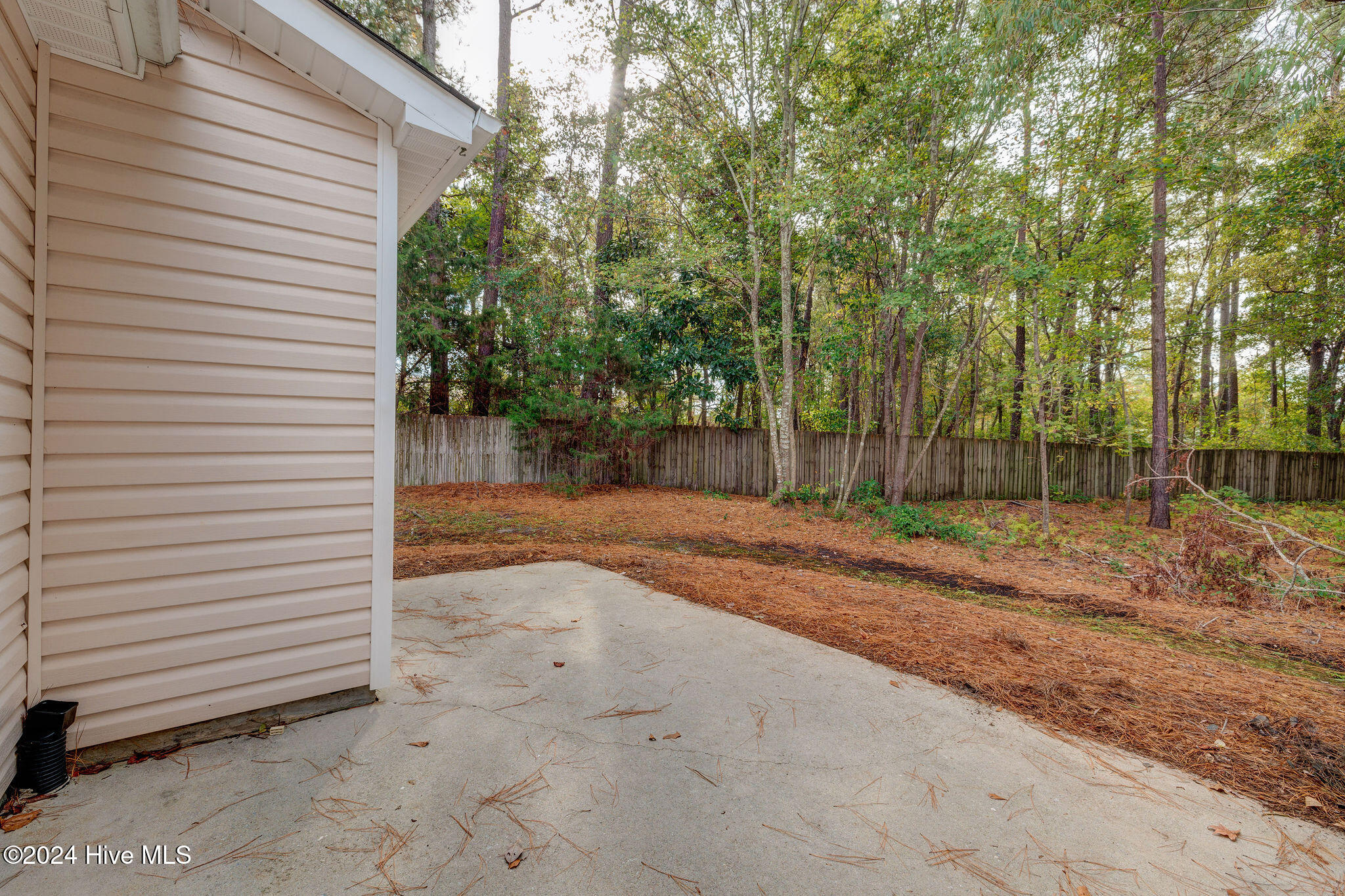 1602 Honeybee Lane