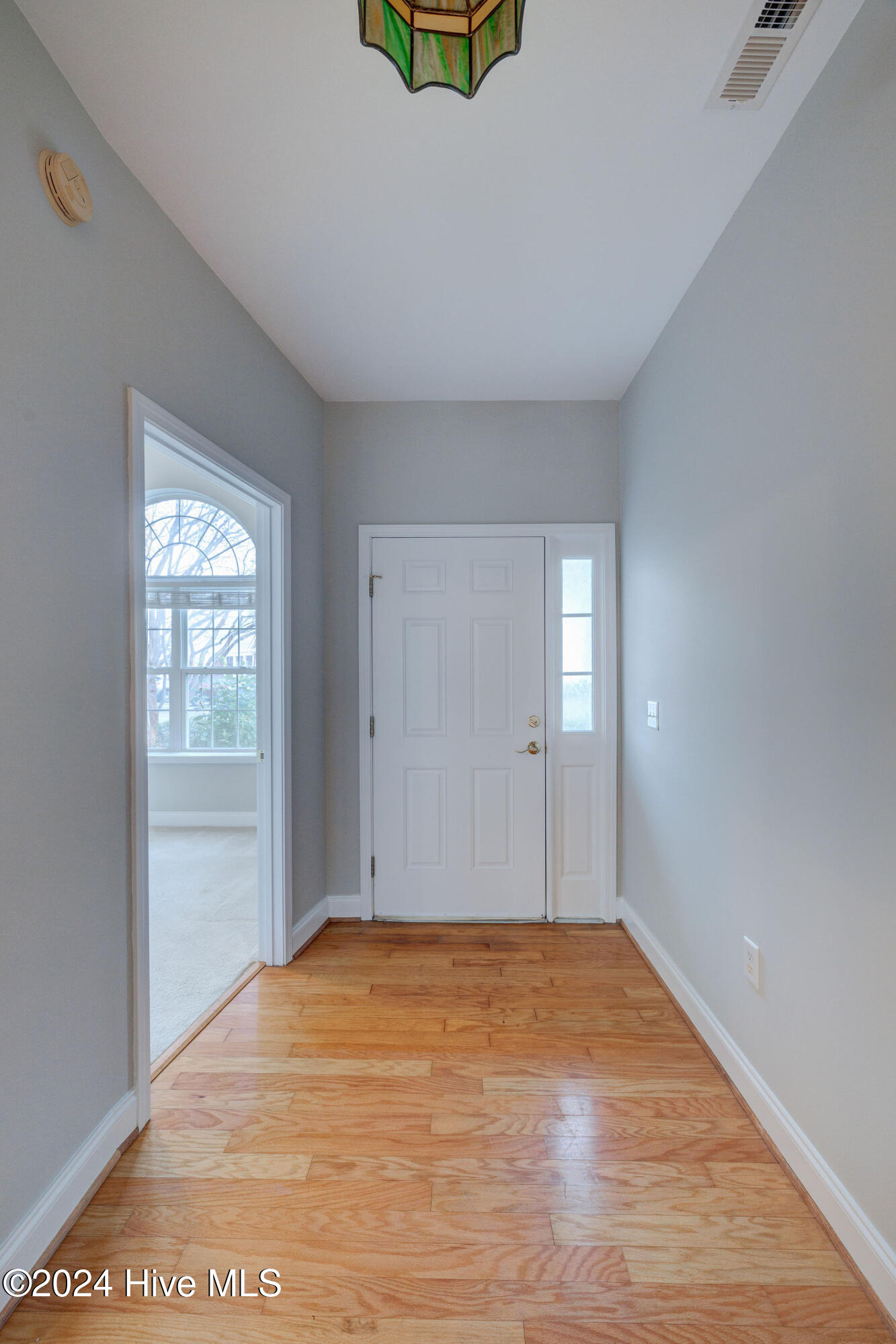1602 Honeybee Lane