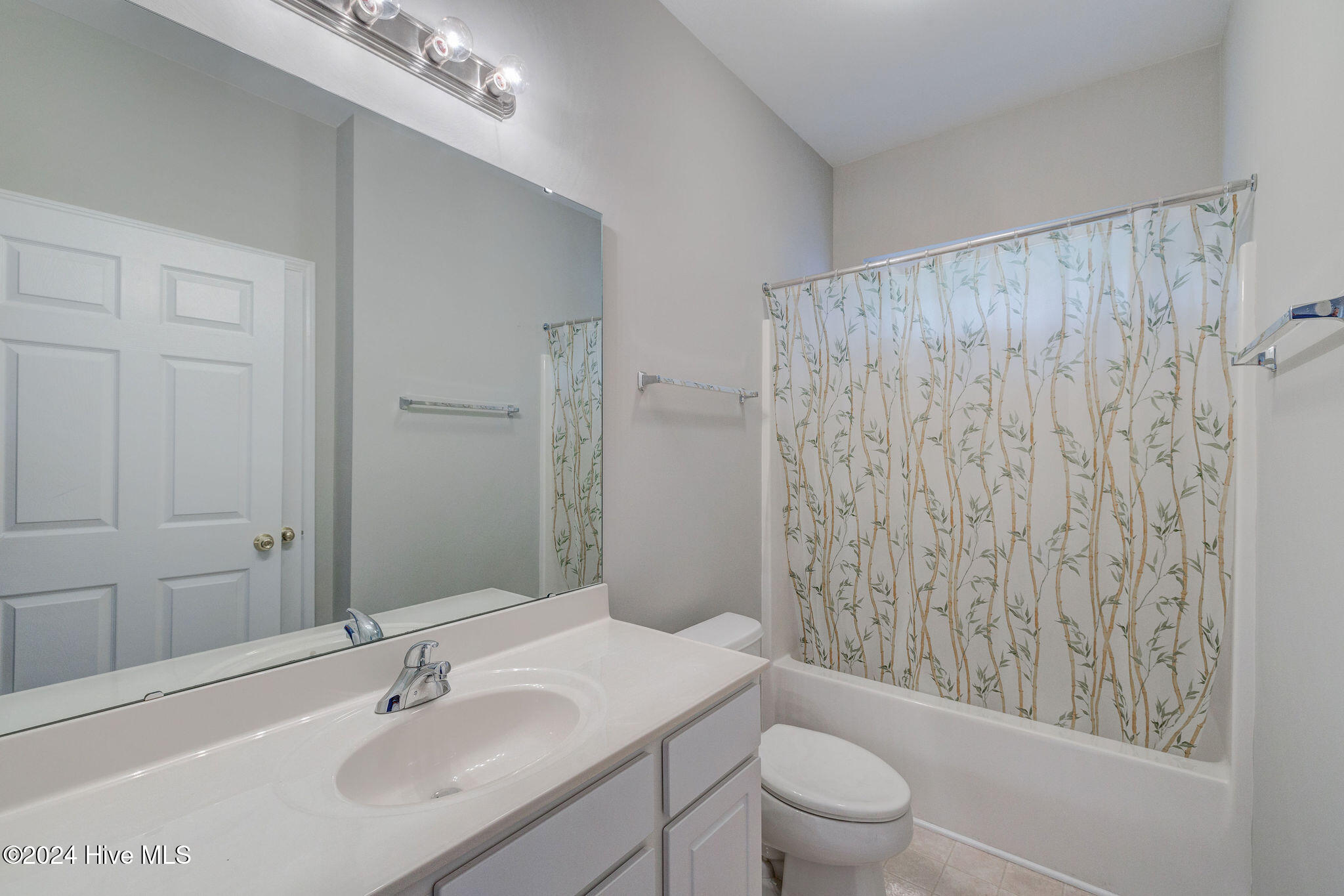 1602 Honeybee Lane